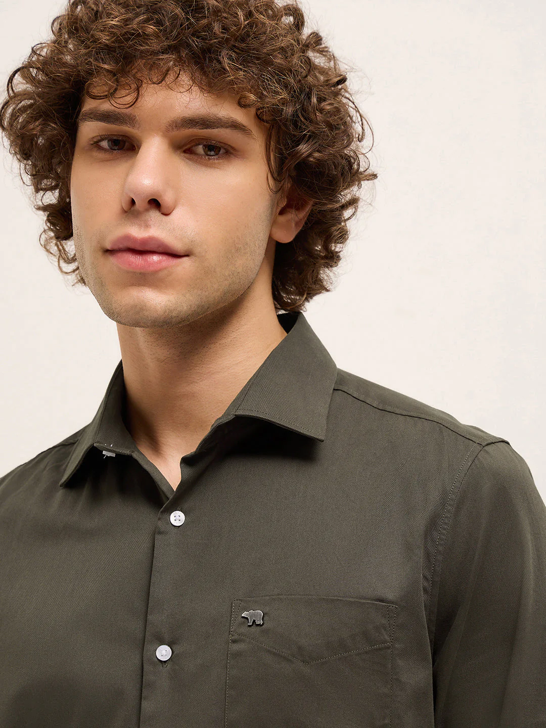 Men Elegant Olive Solid Tailored Fit Formal Shirt - Image 5