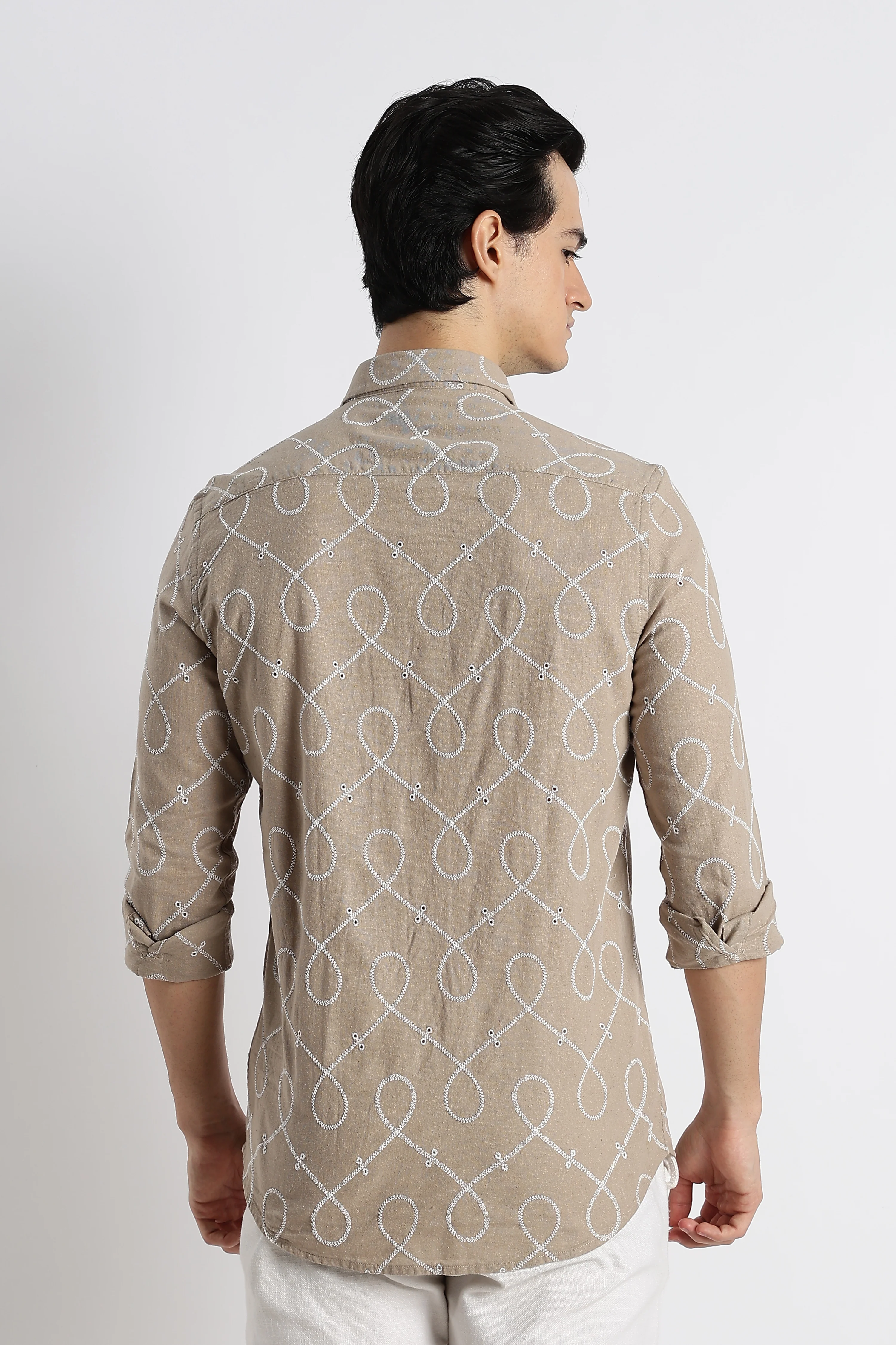 Men Embroidered Cotton-Linen Shirt - Image 4
