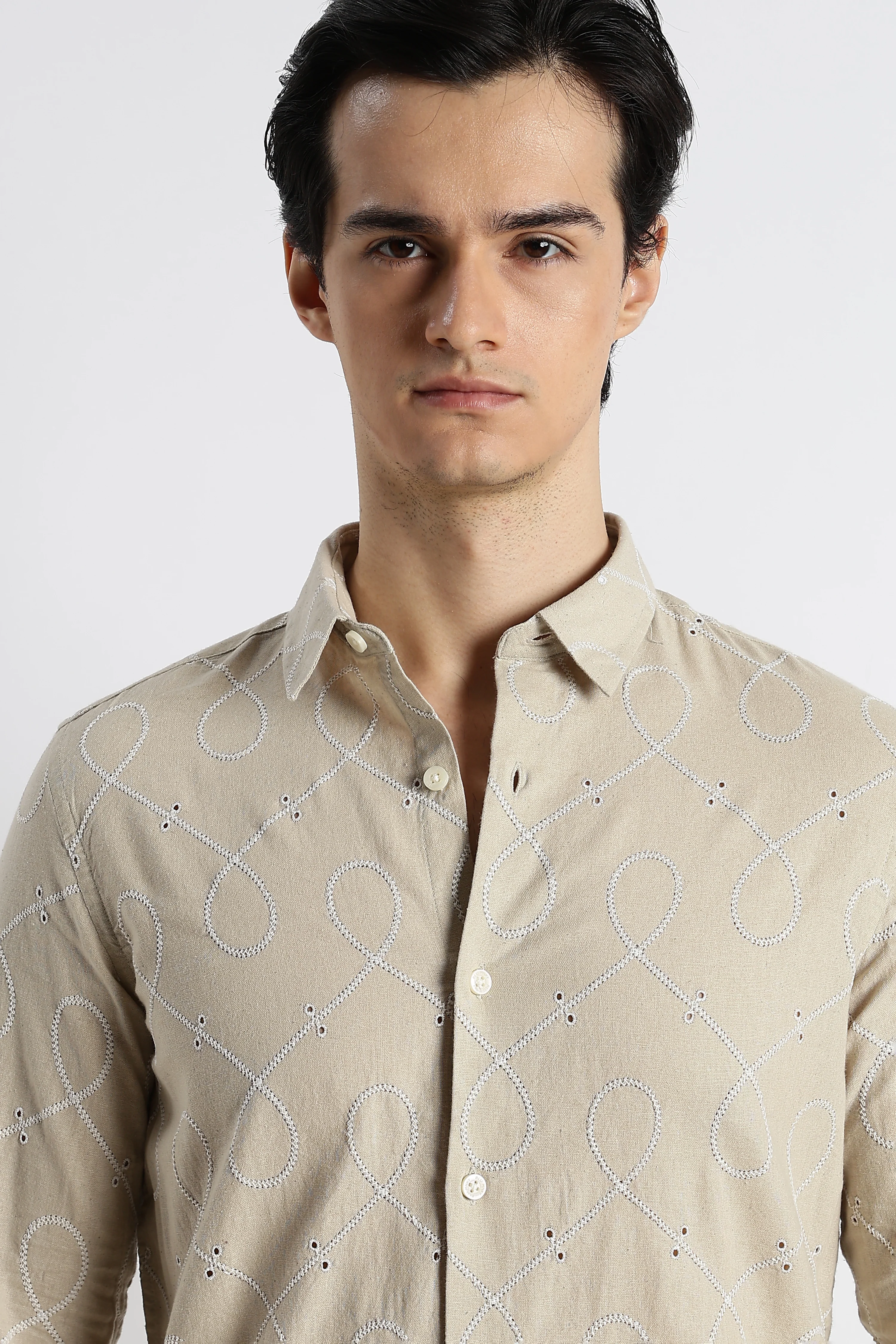 Men Embroidered Cotton-Linen Shirt - Image 2