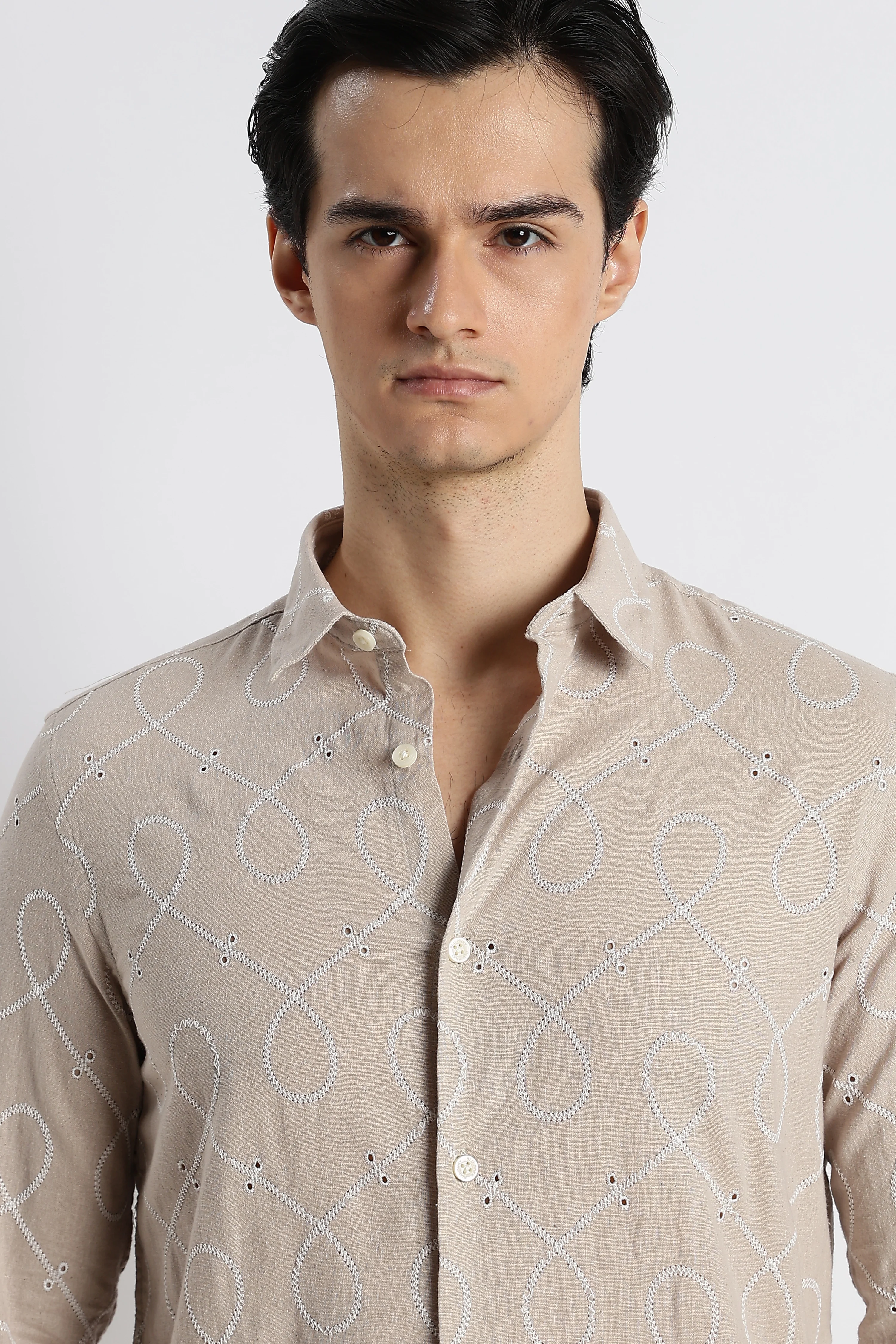 Men Embroidered Cotton-Linen Shirt - Image 7