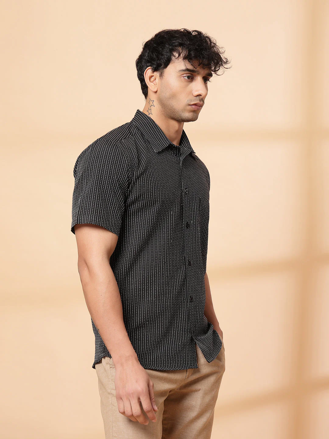 Men Embroidered Cotton Shirt - Image 5