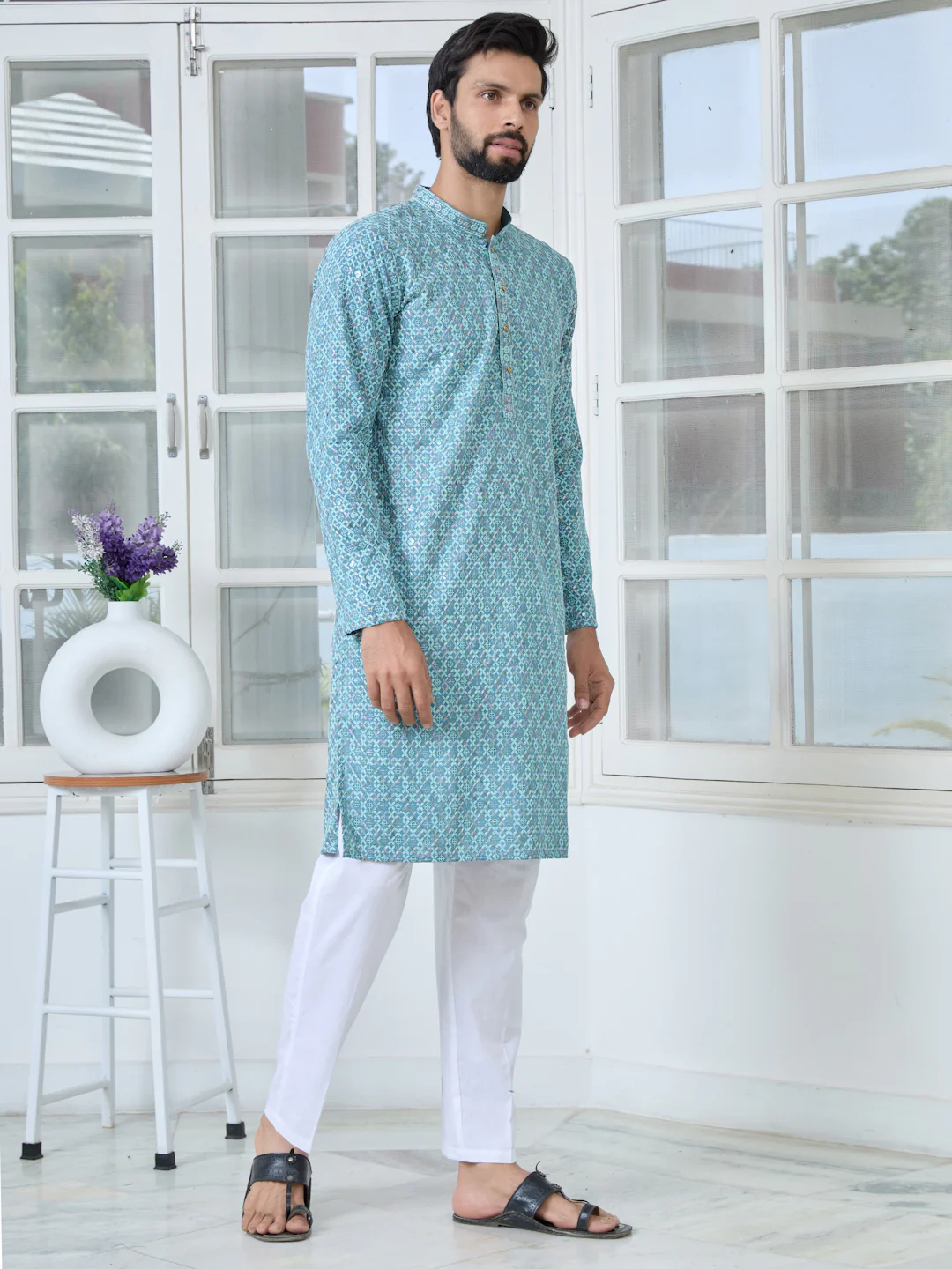 Men Embroidered Kurta - Image 3