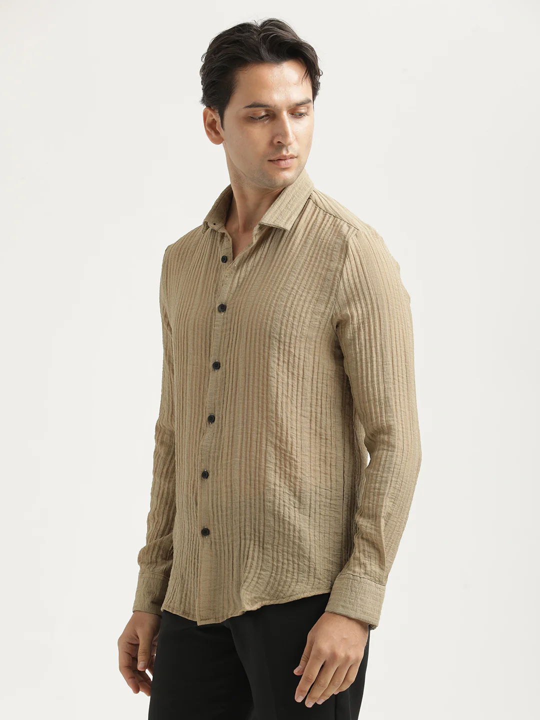 Men FeatherLite Nylon Shirt - Image 5