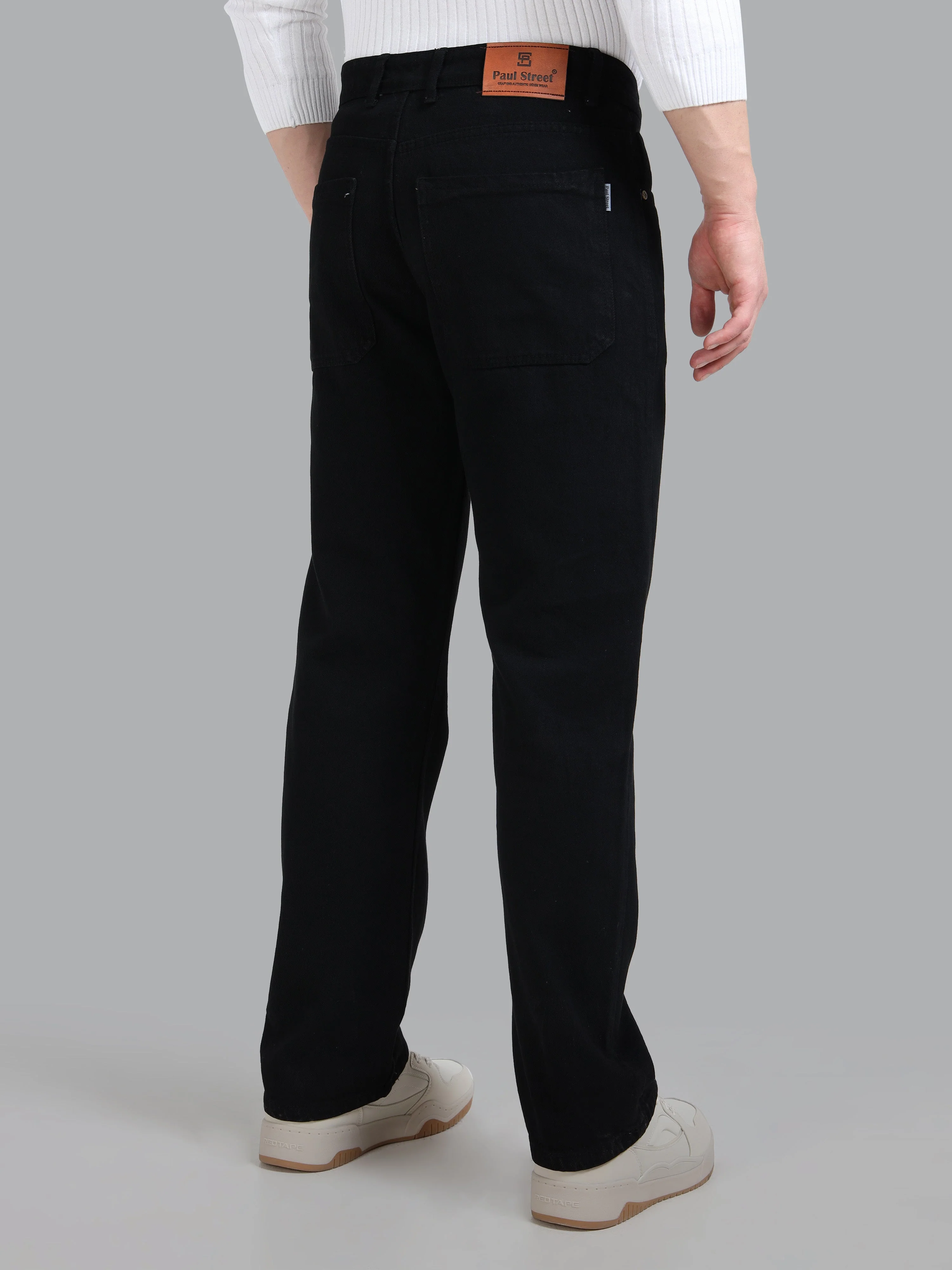 Men Forge Black Relaxed Fit Jeans - Image 2