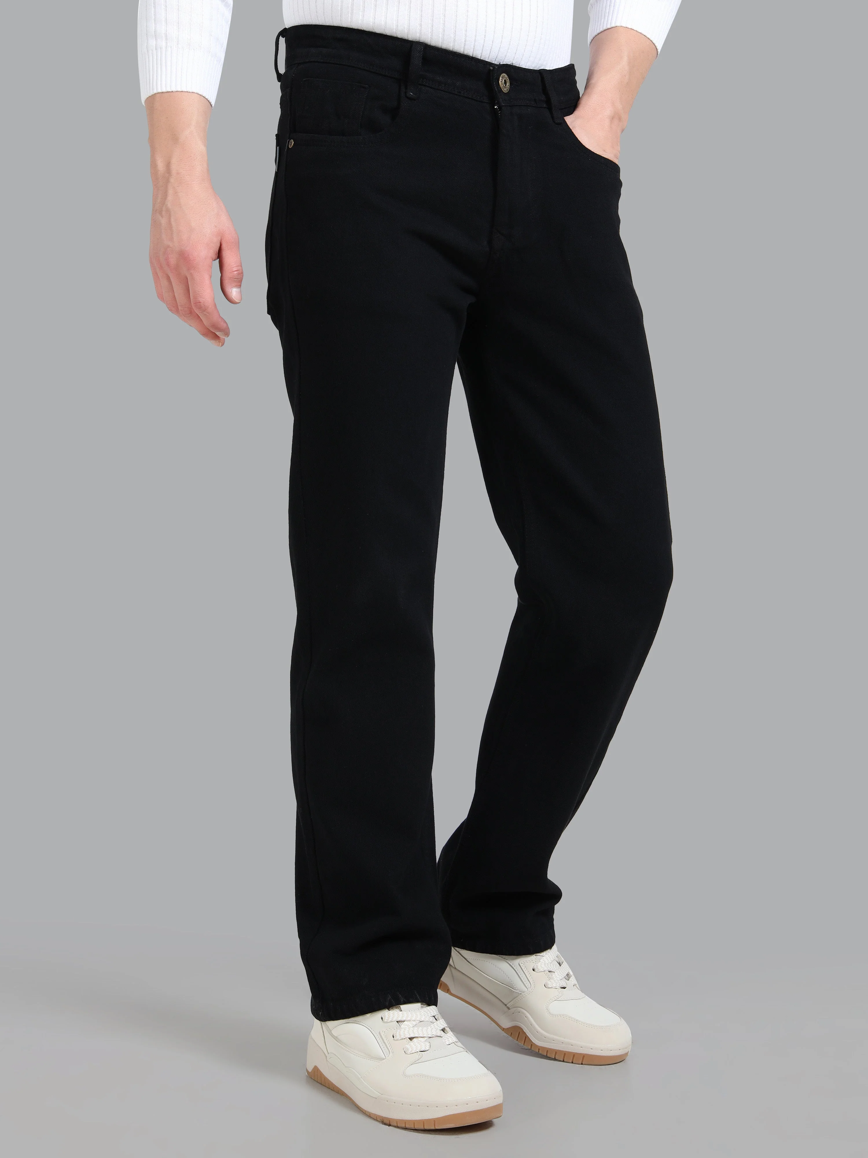 Men Forge Black Relaxed Fit Jeans - Image 3