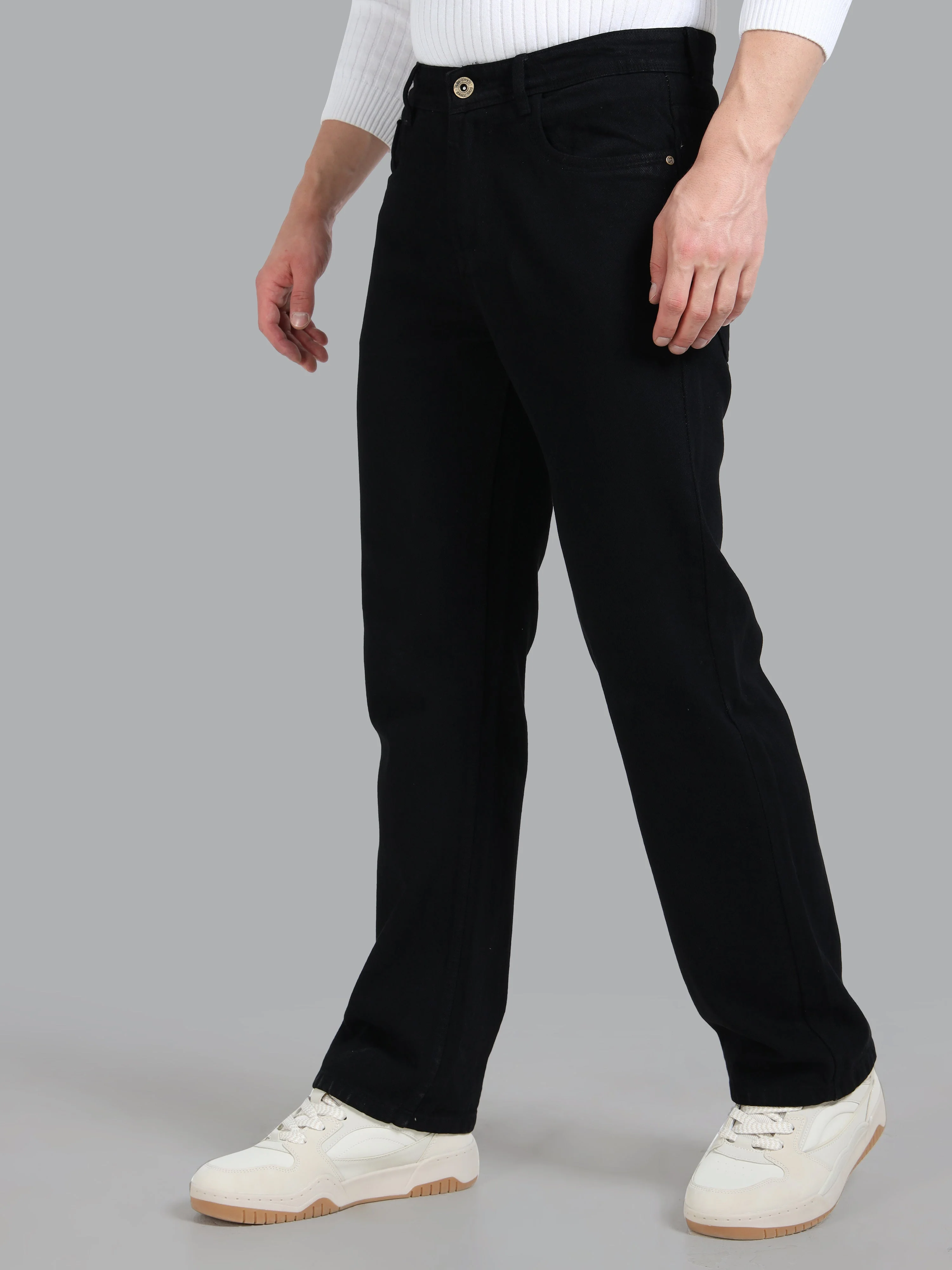 Men Forge Black Relaxed Fit Jeans - Image 7