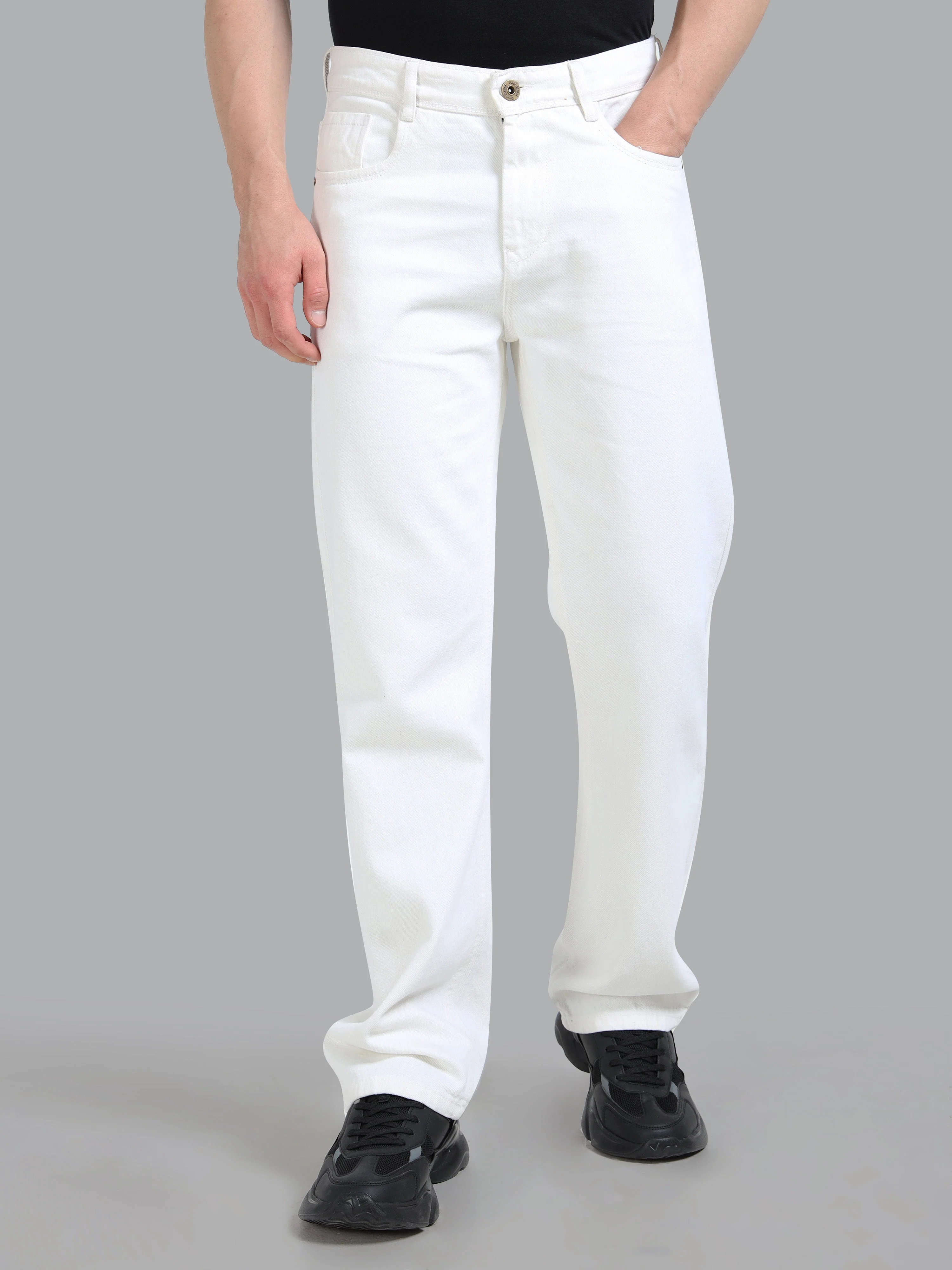 Men Forge White Relaxed Fit Jeans - Image 2