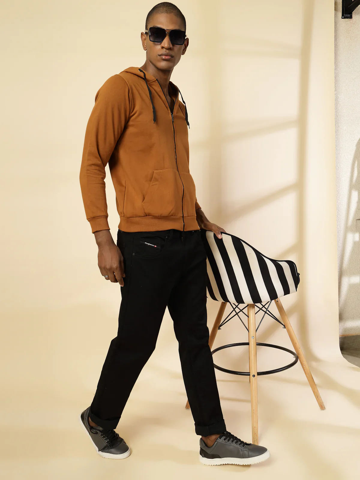 Men Front Zip With Hooded Neck Fleece Hoodies - Image 3