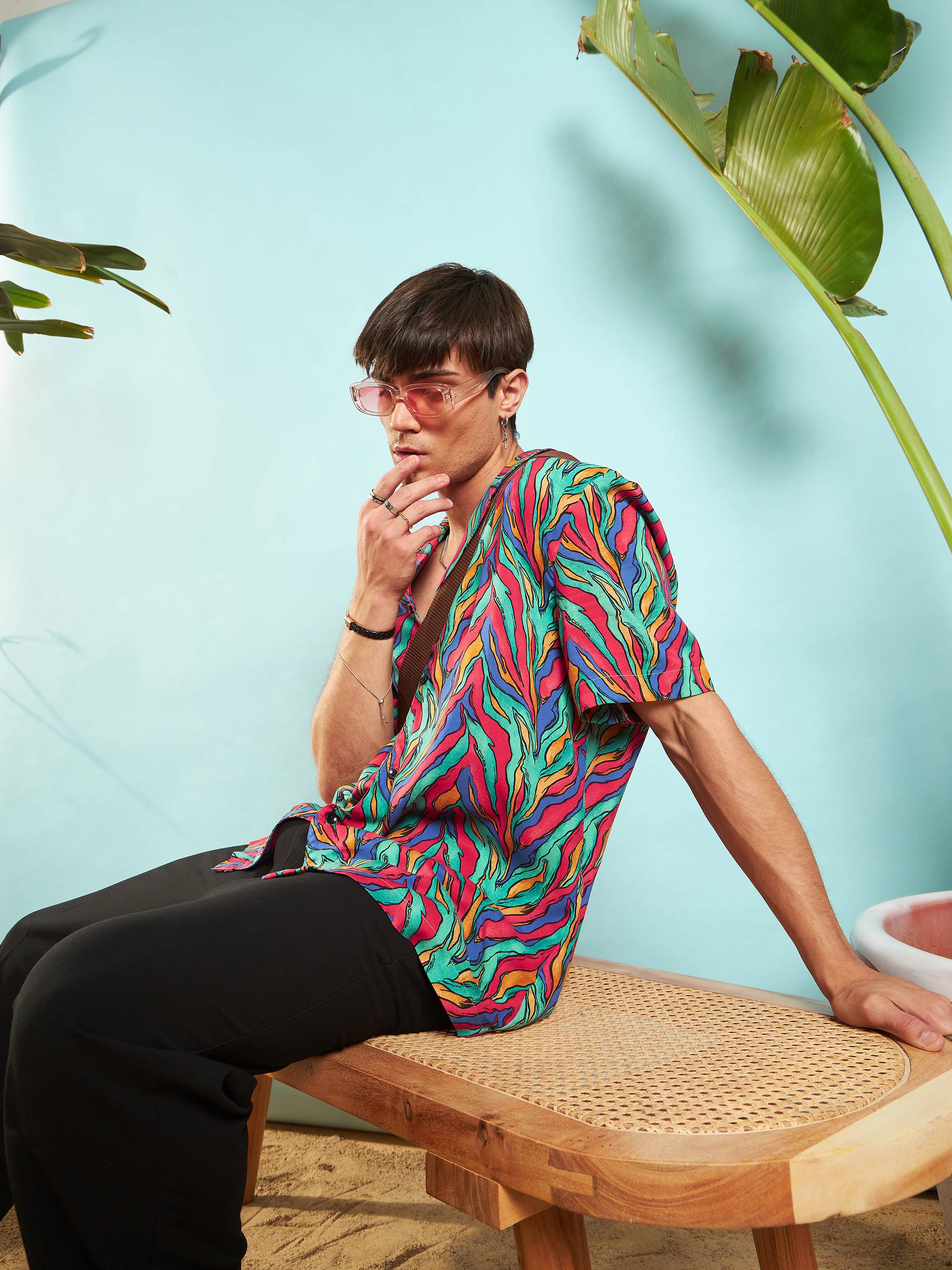 Men Fuchsia Conversational Print Relax Fit Shirt - Image 6