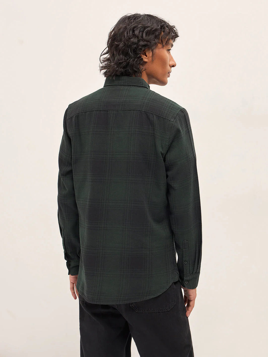 Men Green and Black Checked Slim Fit Casual Shirt - Image 2