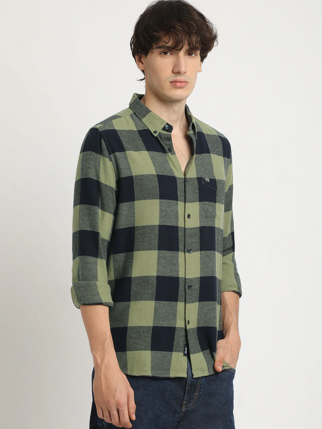Men  Green and Black Checked Slim Fit Cotton Casual Shirt - Image 3