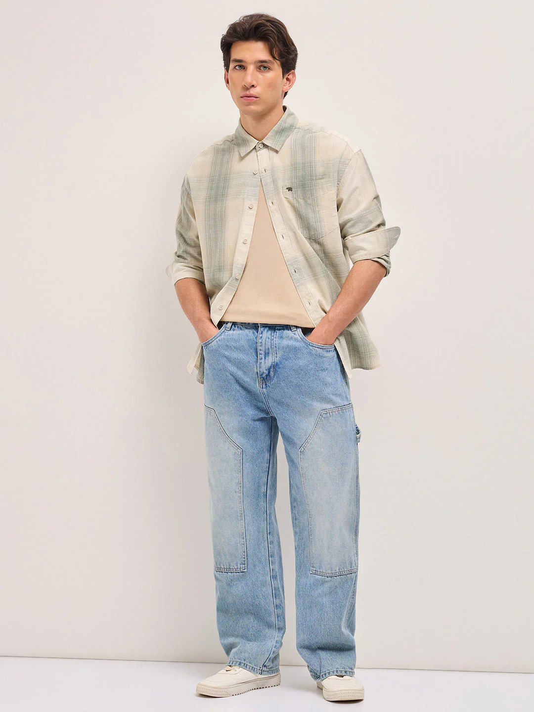 Men Green and Cream Checkered Relaxed Fit Casual Shirt - Image 4