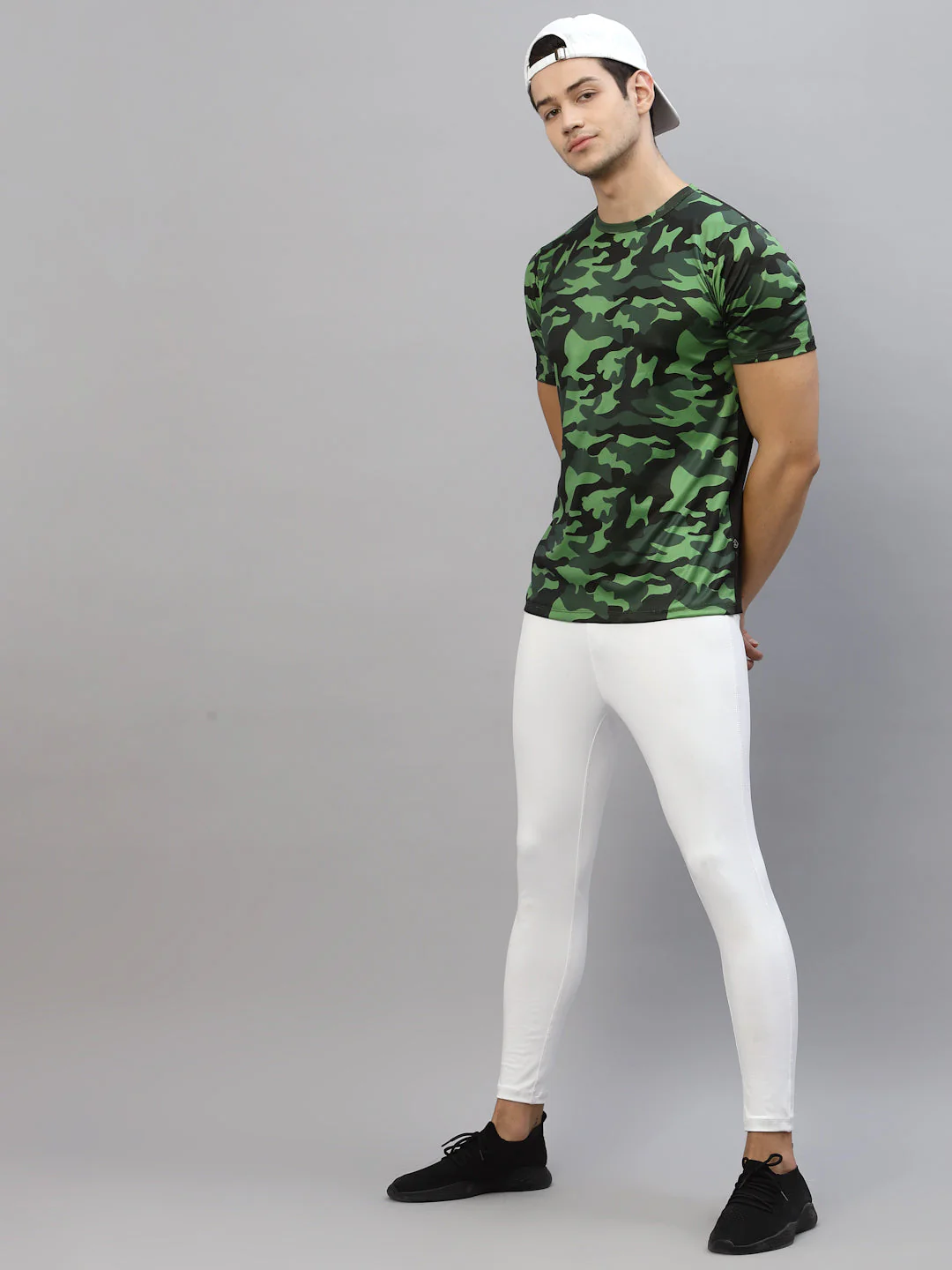 Men Green Camouflage Print Round Neck Half Sleeve Activewear TShirt - Image 2