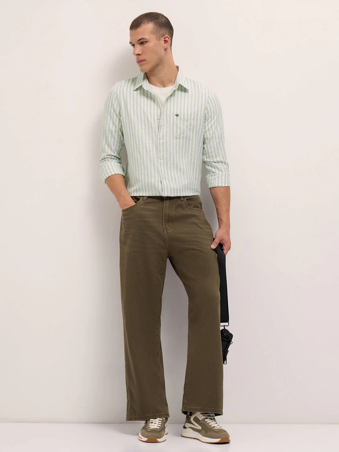 Men Green Casual Shirt - Image 4