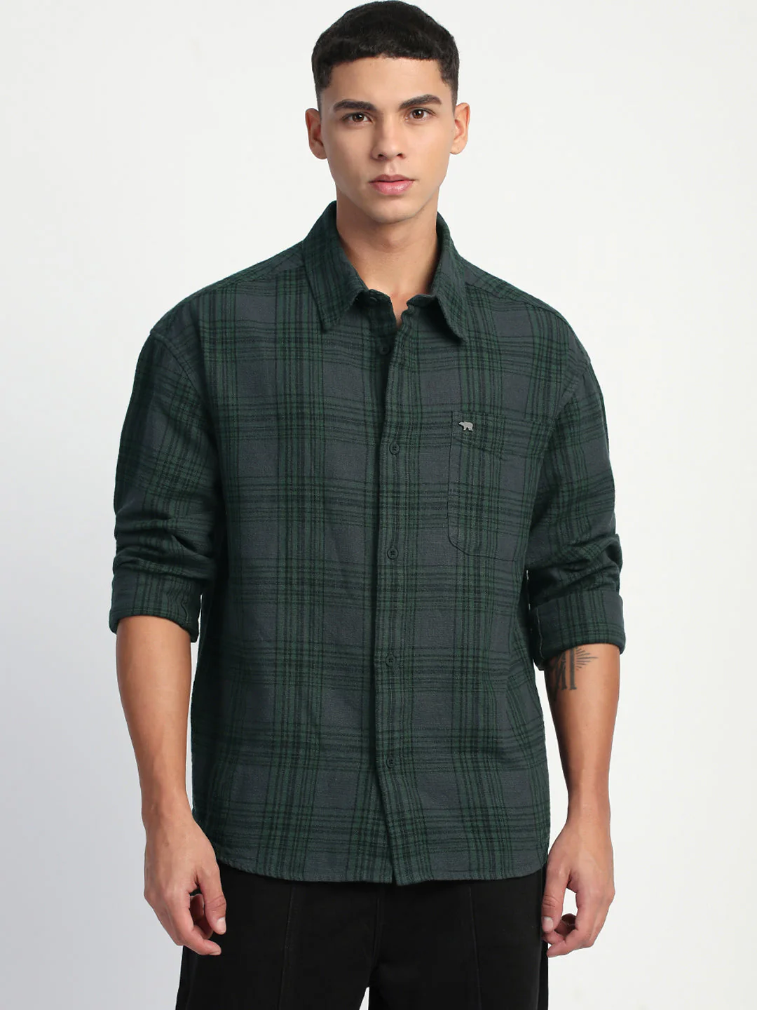 Men Green Checked Relaxed Fit Casual Shirt - Image 2