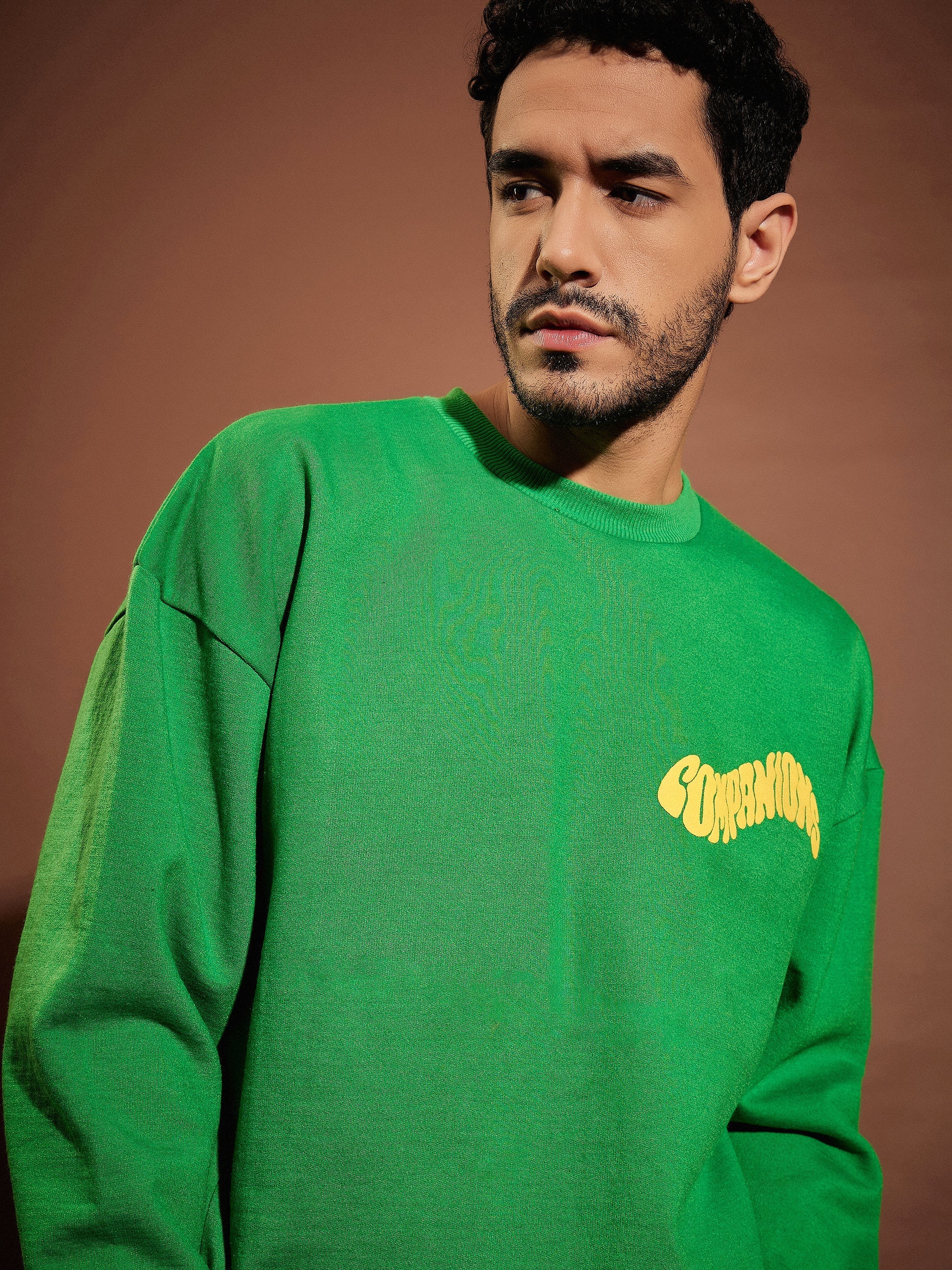 Men Green Companions Oversized Sweatshirt With Shorts - Image 4