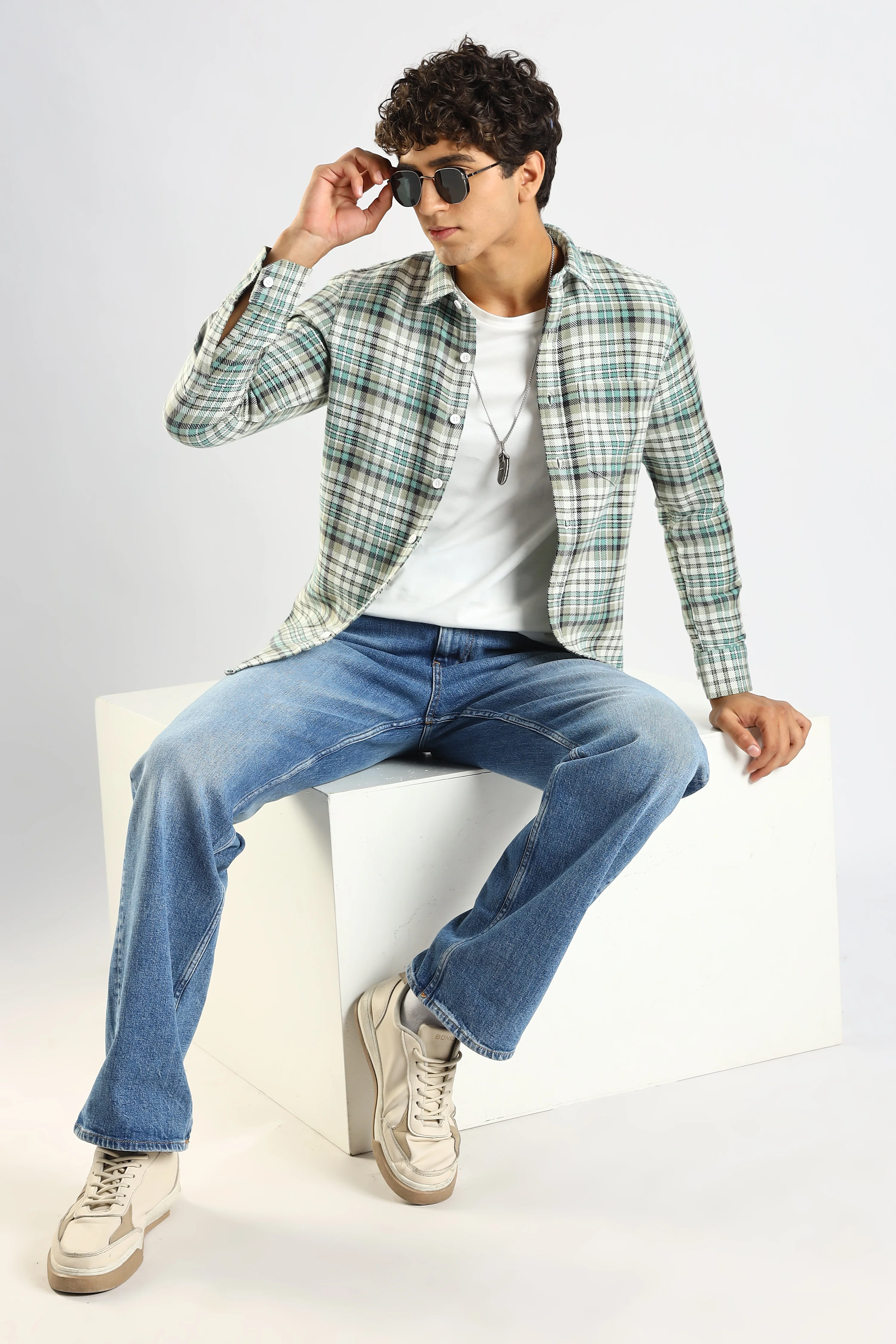 Men Green Cotton Blend Checked Shirt - Image 5