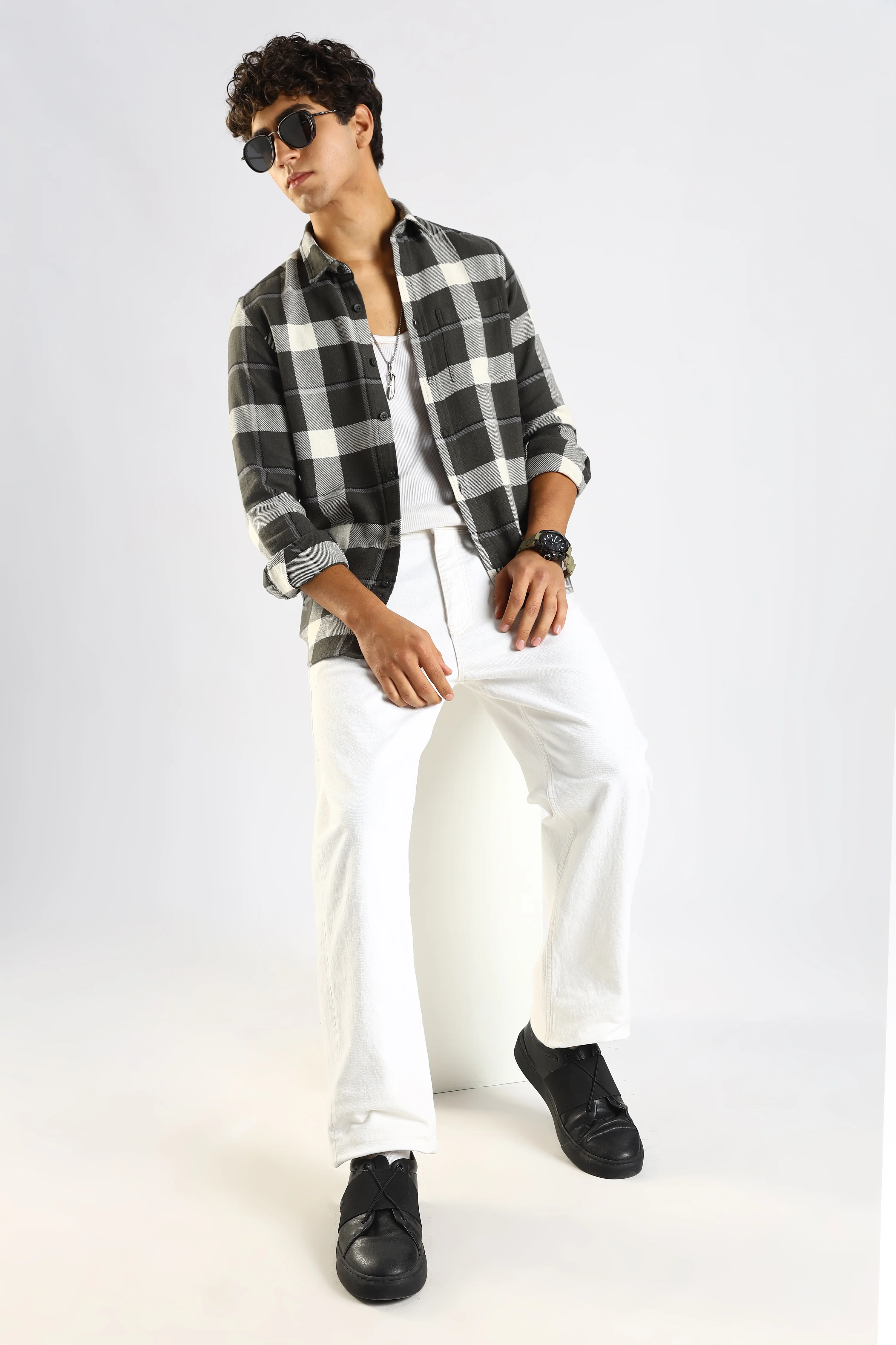 Men Green Cotton Blend Checked Shirt - Image 9