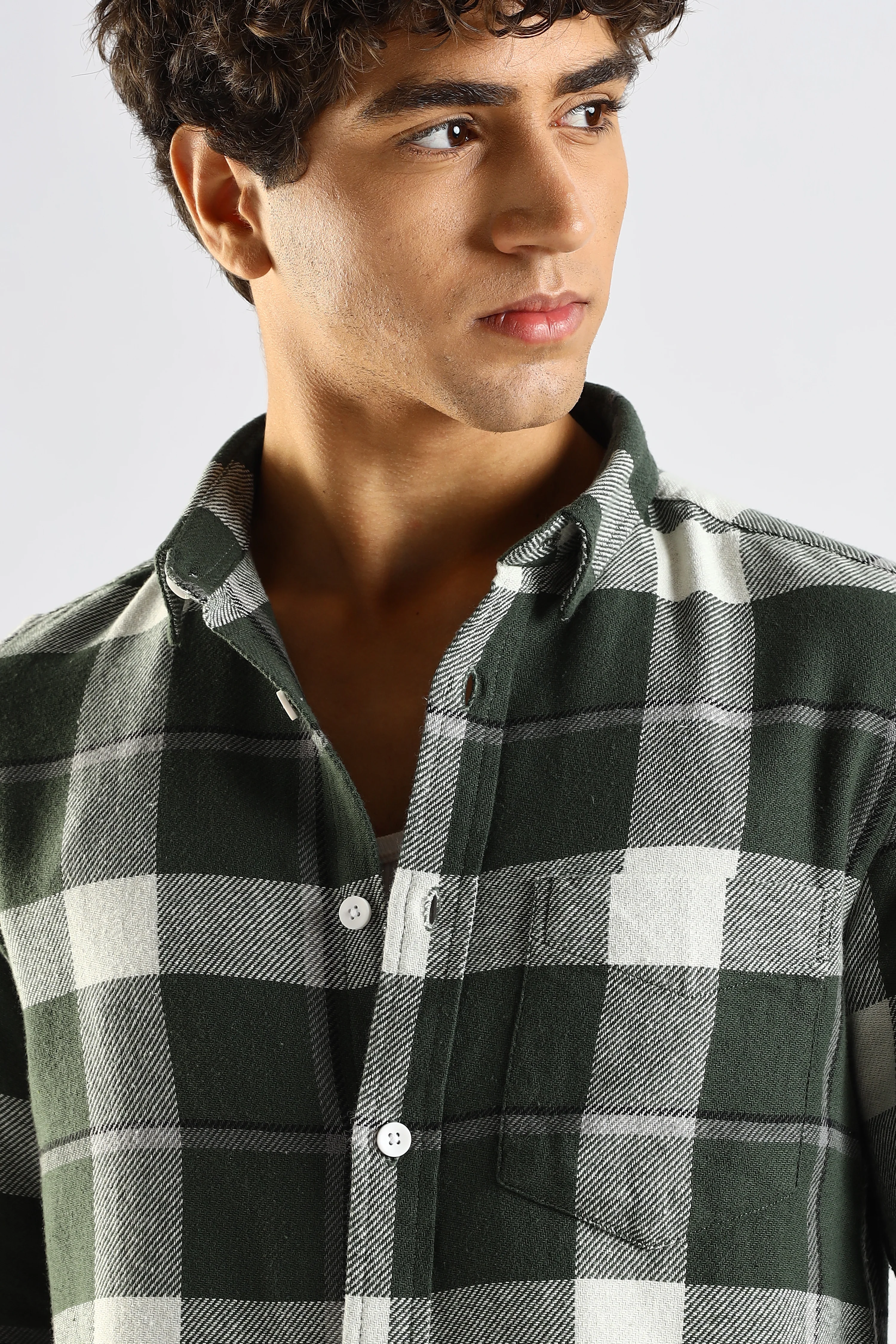 Men Green Cotton Blend Slim Checked Shirt - Image 3
