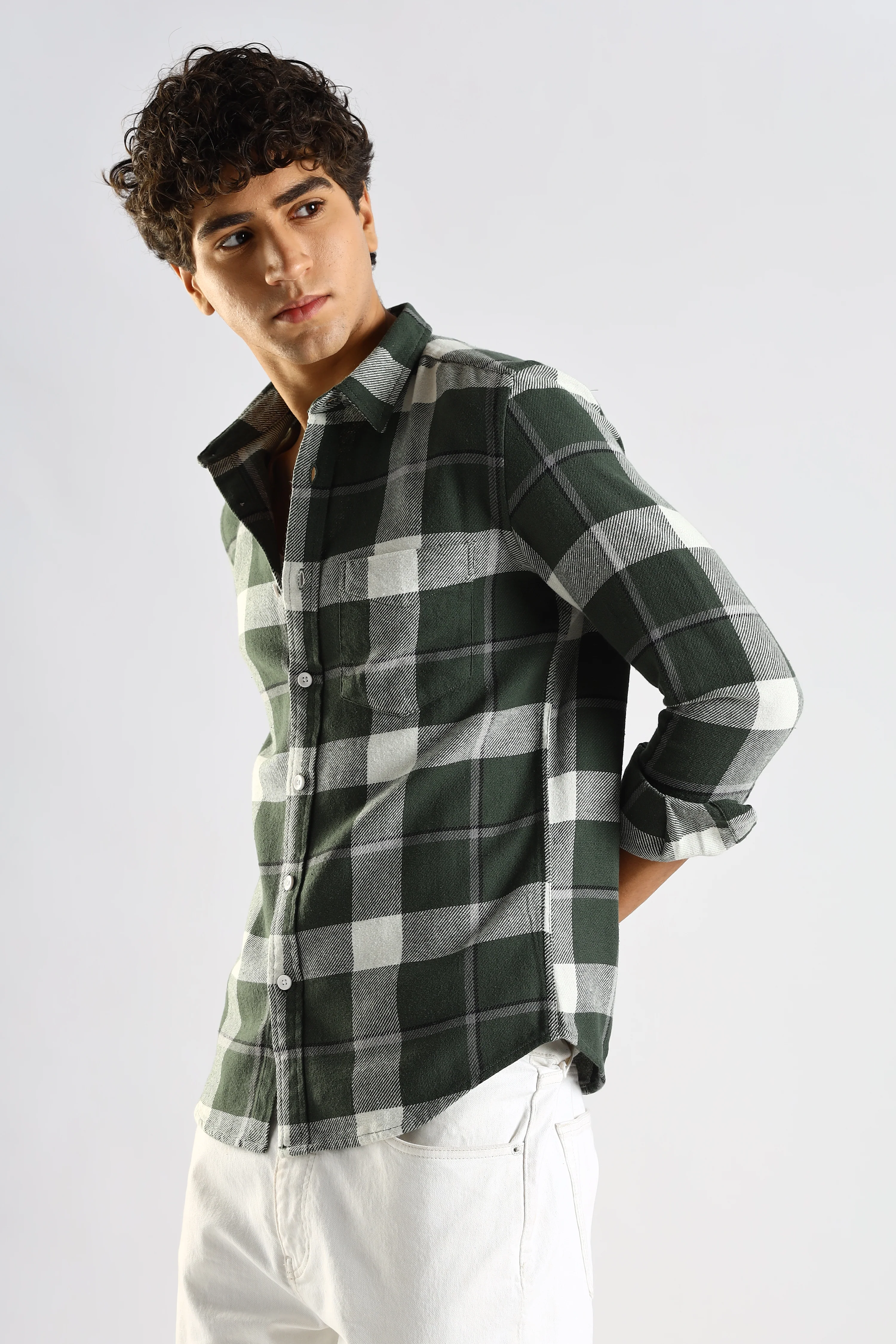 Men Green Cotton Blend Slim Checked Shirt - Image 5