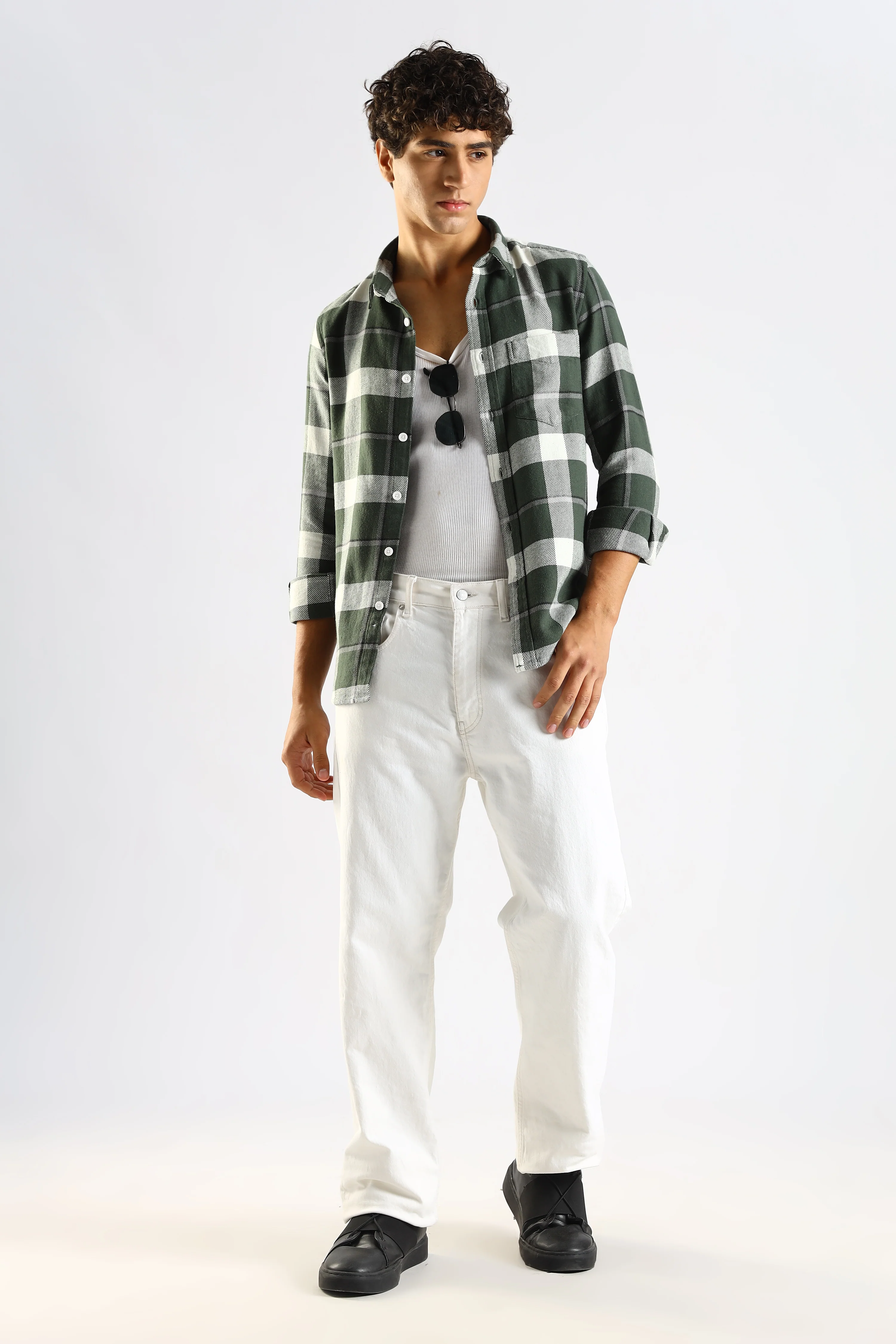 Men Green Cotton Blend Slim Checked Shirt - Image 7