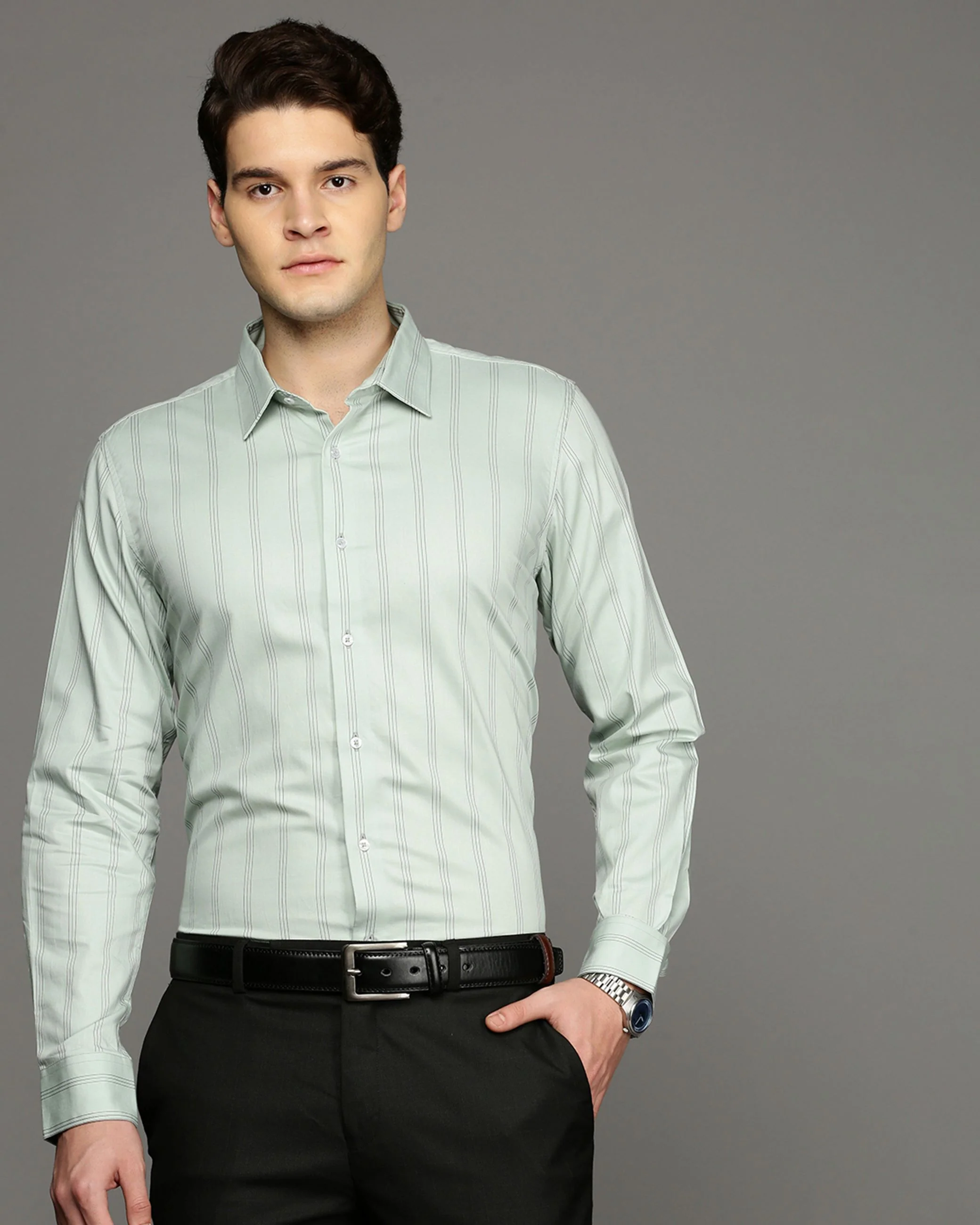 Men Green Cotton Blend Slim Shirt - Image 2