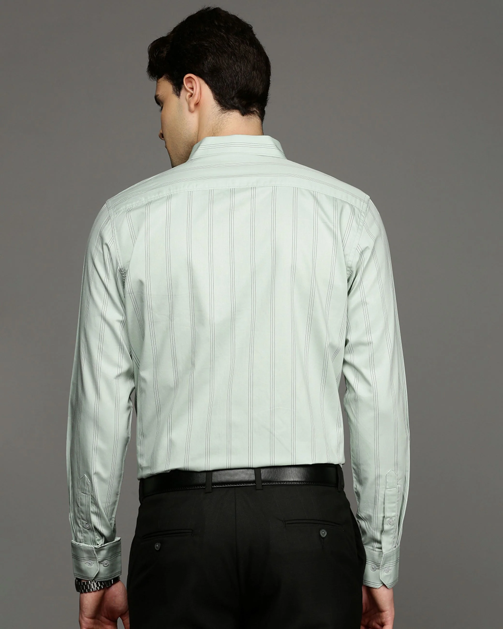 Men Green Cotton Blend Slim Shirt - Image 4