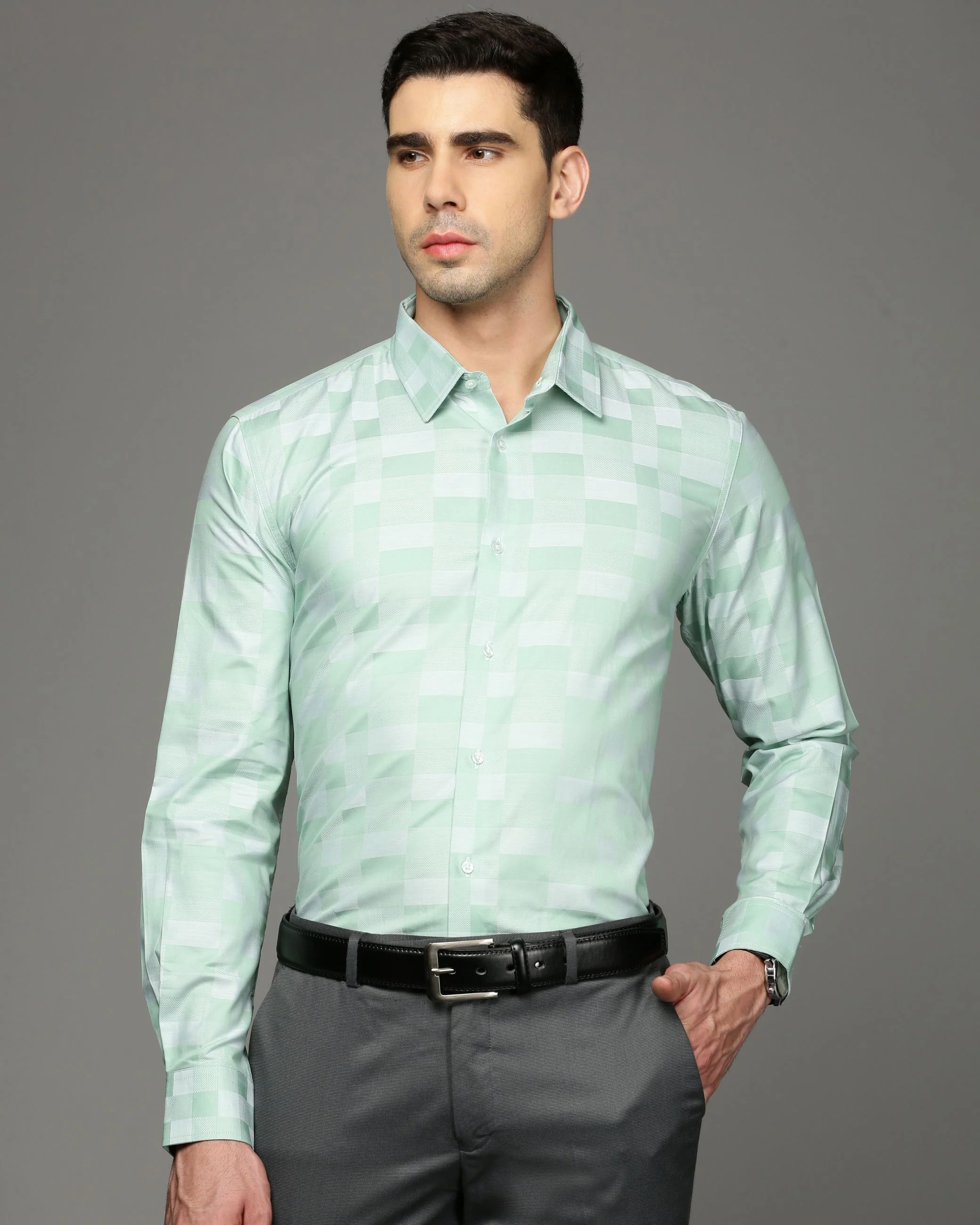 Men Green Cotton Blend Slim Shirt - Image 2