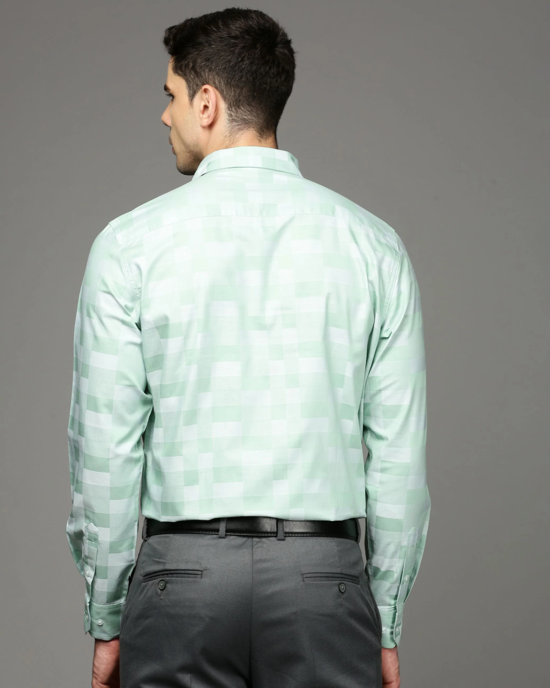 Men Green Cotton Blend Slim Shirt - Image 4