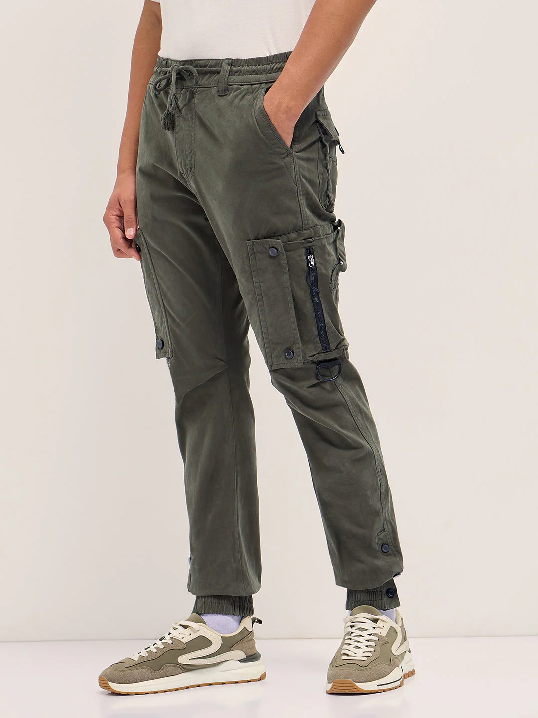 Men Green Cotton Relaxed Fit Cargo Pants - Image 3