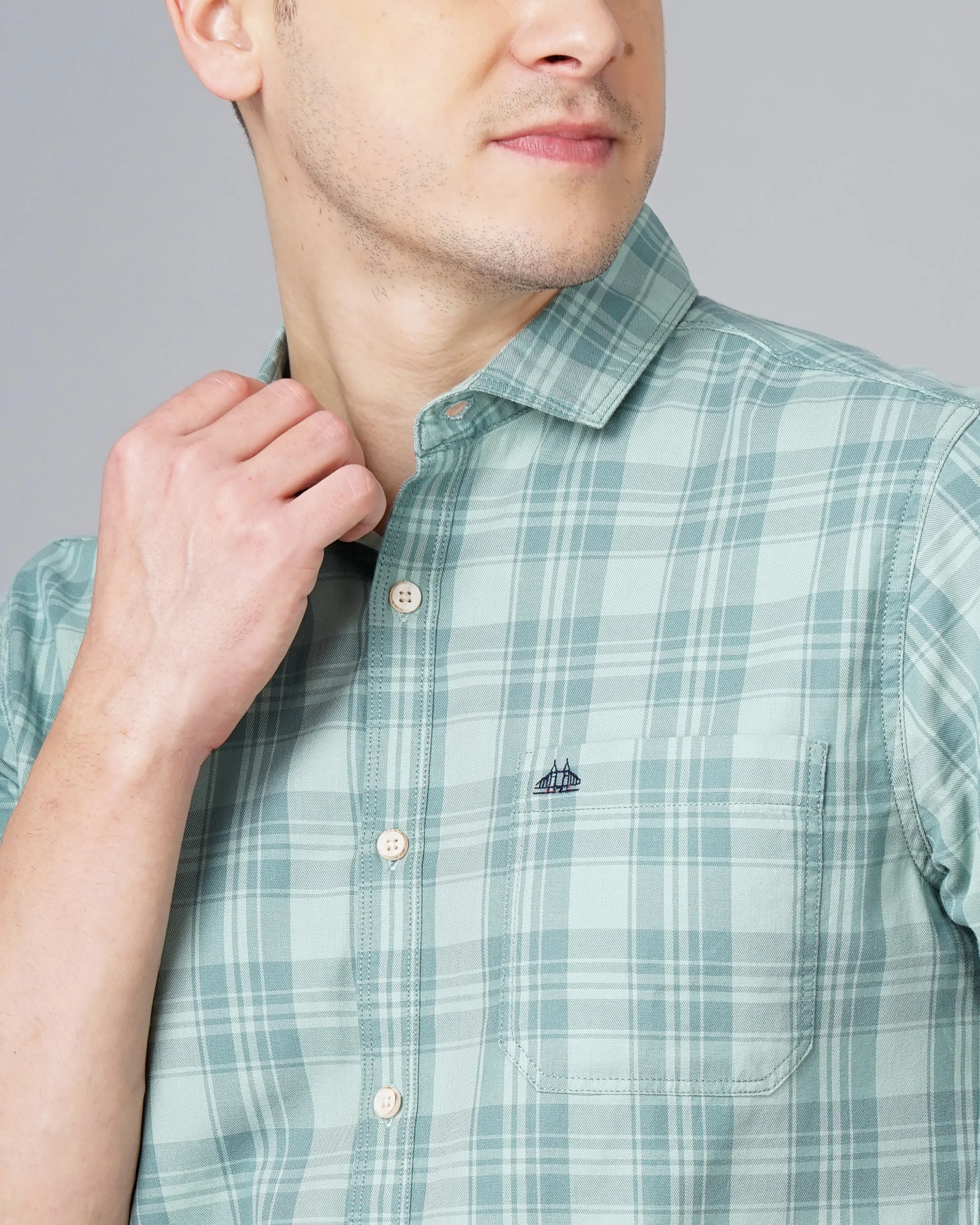 Men Green Cotton Slim Shirt - Image 4
