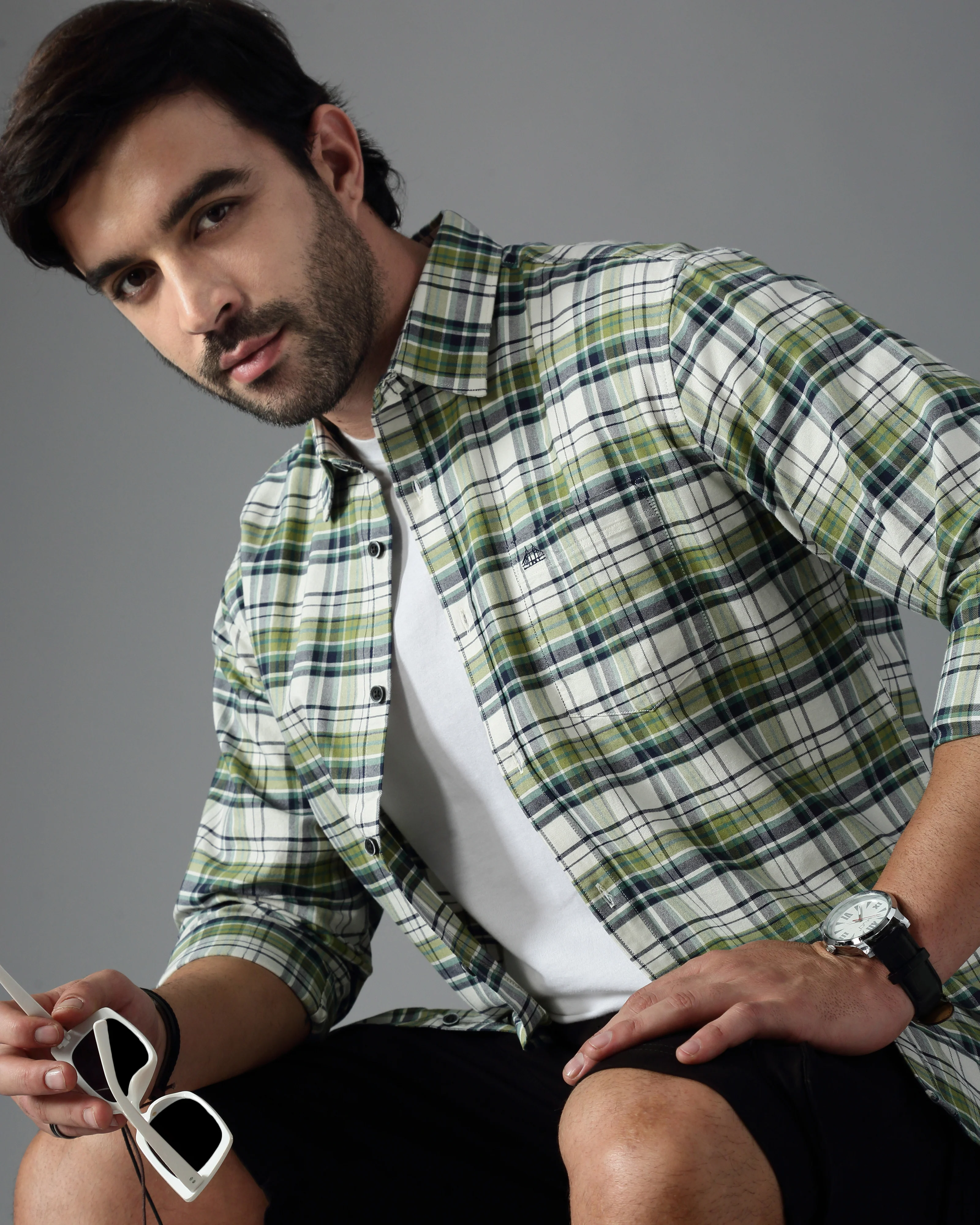 Men Green Cotton Slim Shirt - Image 2