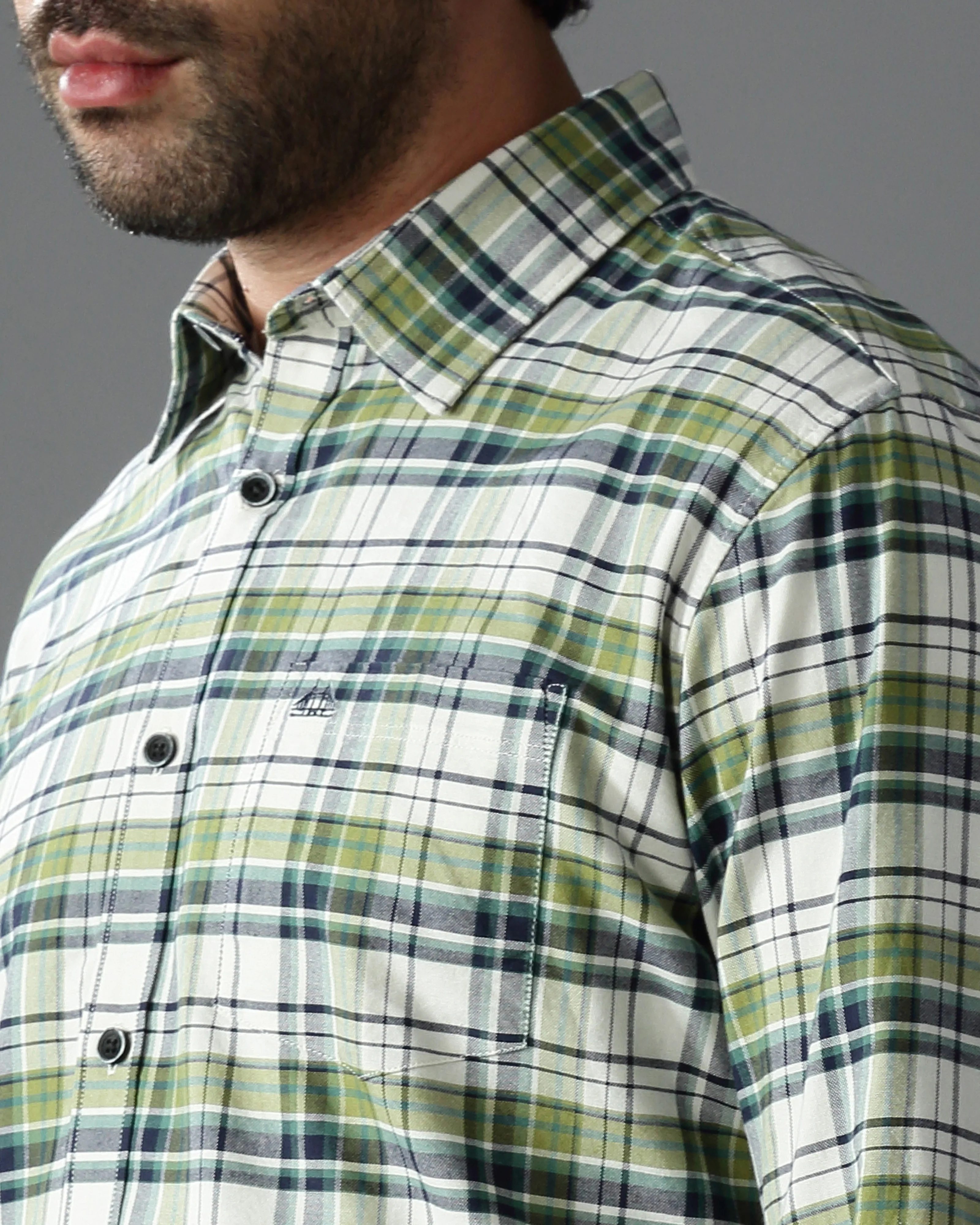 Men Green Cotton Slim Shirt - Image 5