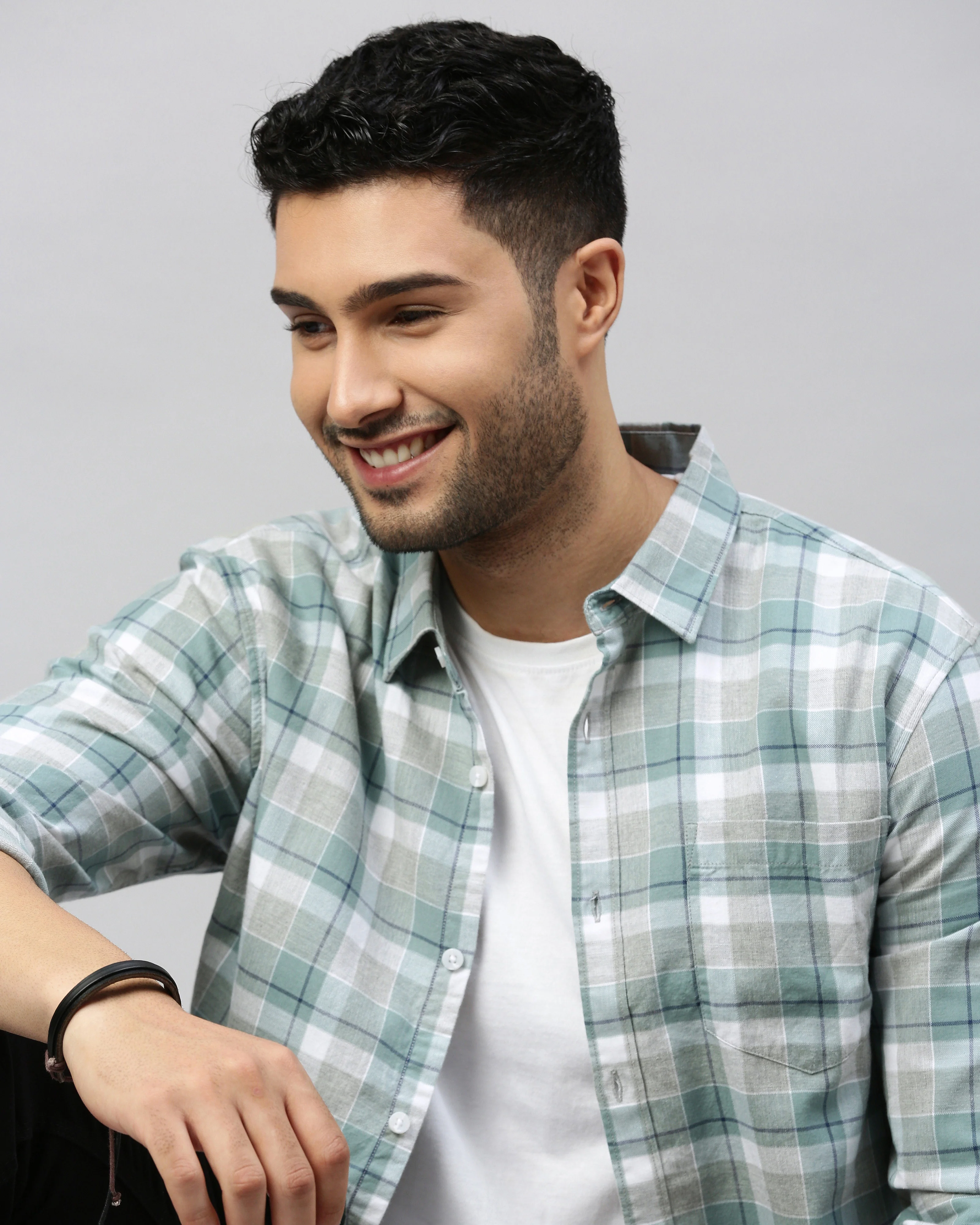 Men Green Cotton Slim Shirt - Image 5