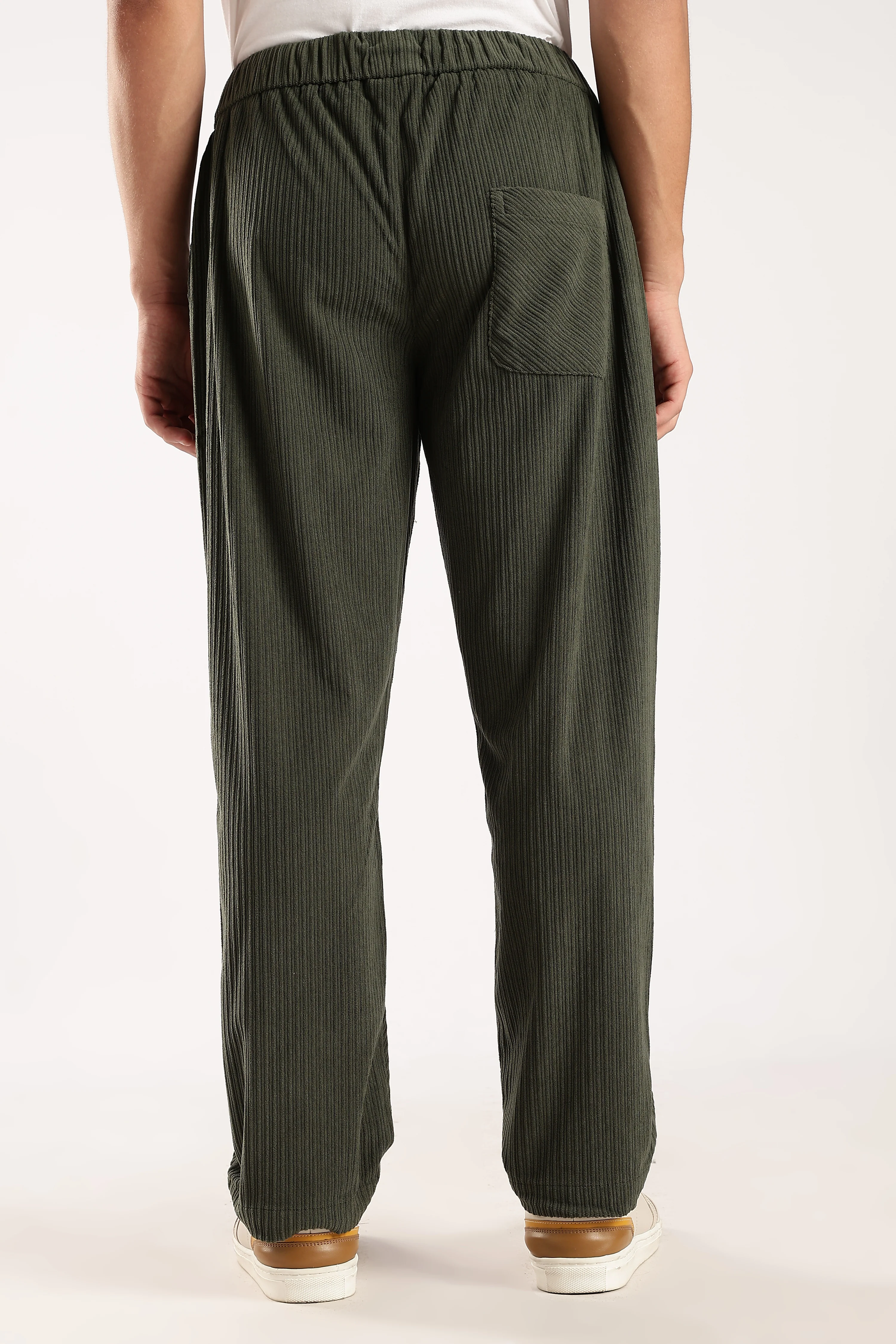Men Green Textured Drawcord Trousers - Image 10