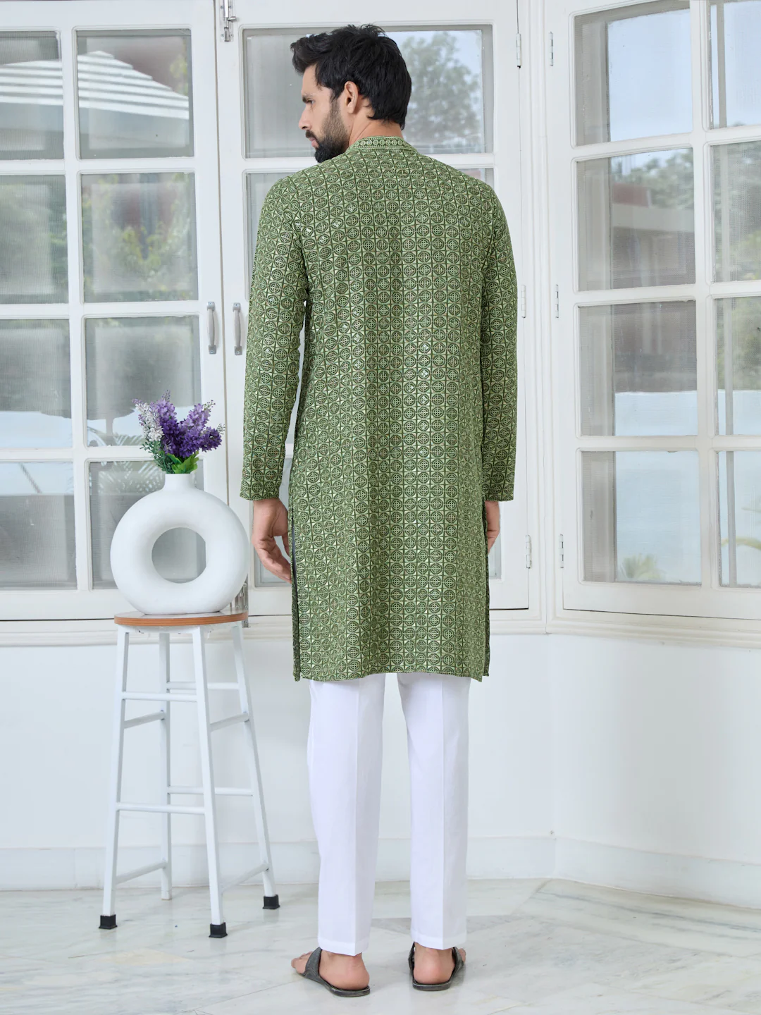 Men Green Embroidered Mandarin Collar Kurta - Image 4