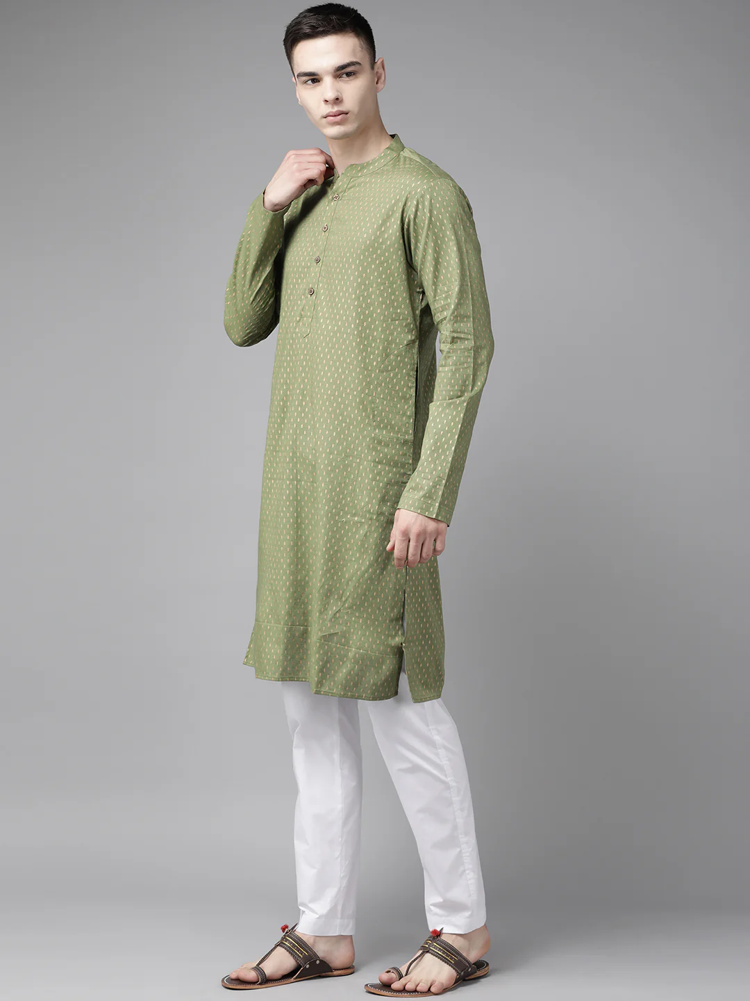 Men Green & Gold Stripe Printed Straight Kurta - Image 4