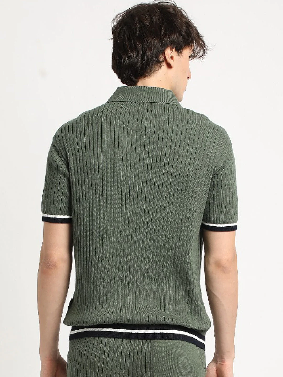 Men Green Knitted Regular Fit Polo Collar T-shirt - Image 3