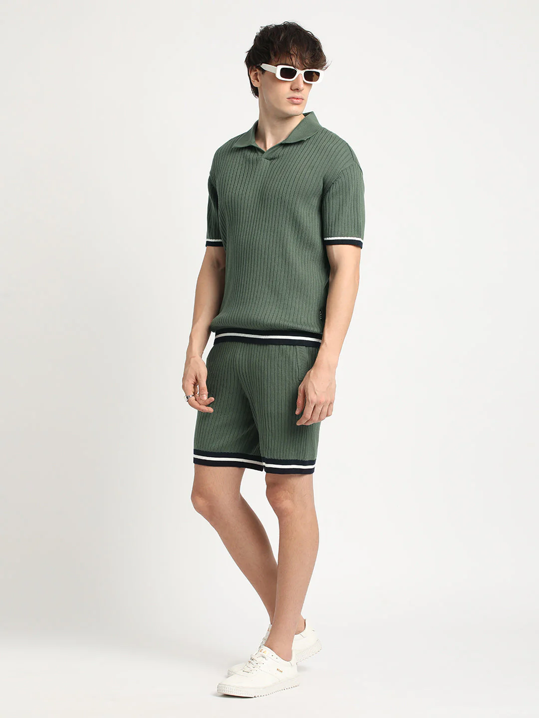 Men Green Knitted Regular Fit Polo Collar T-shirt - Image 5