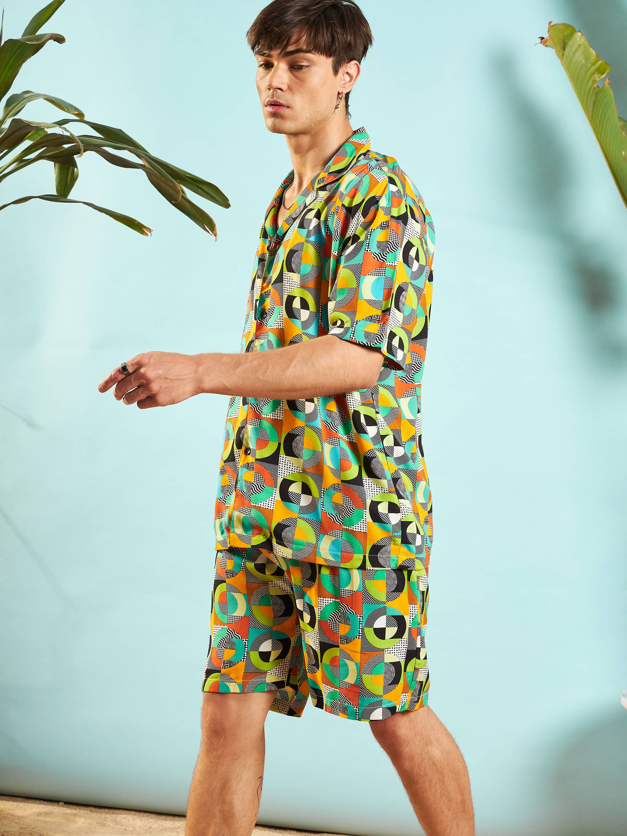 Men Green Multi Color Geometric Relax Fit Shirt - Image 3