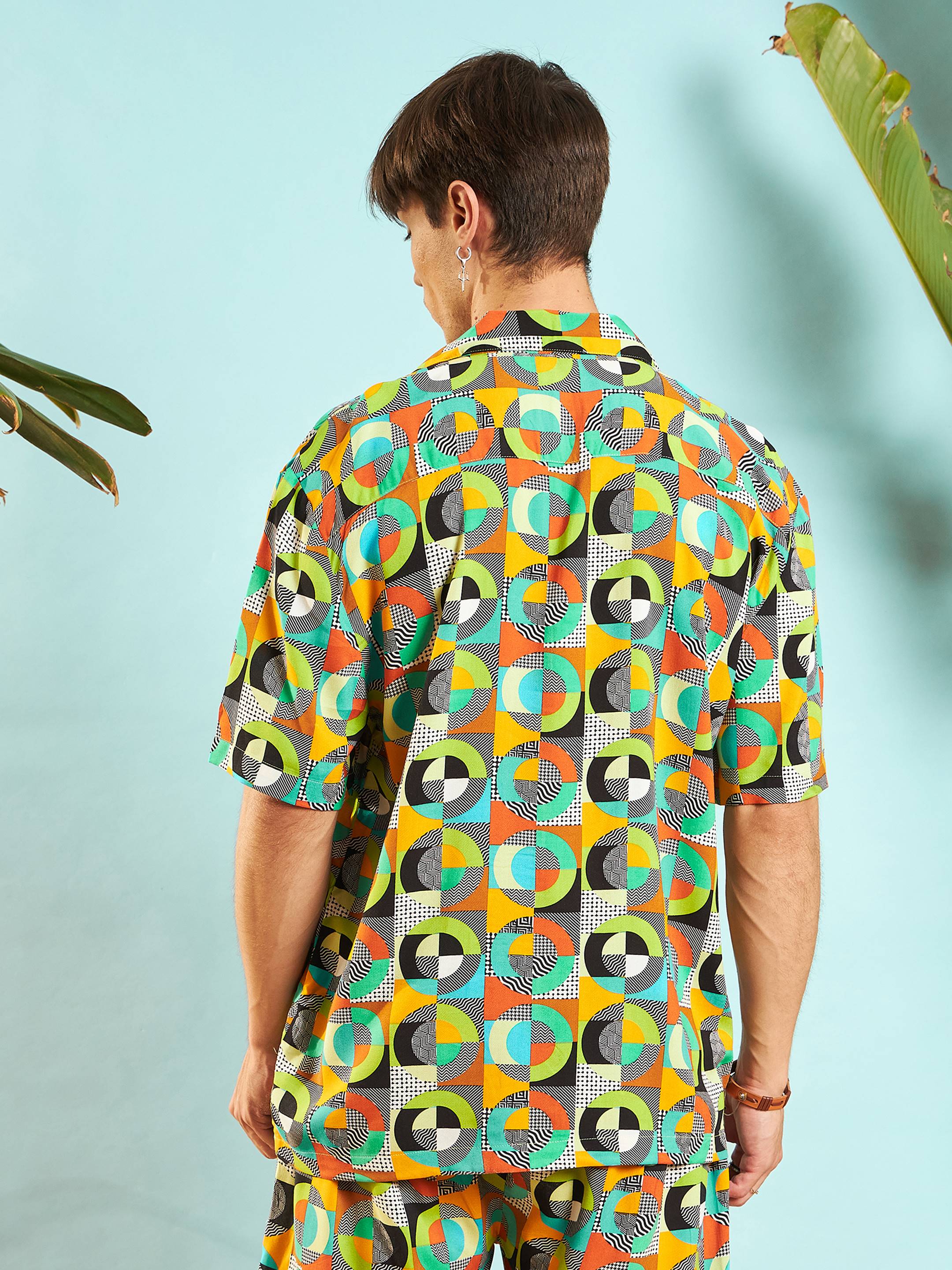 Men Green Multi Color Geometric Relax Fit Shirt - Image 5
