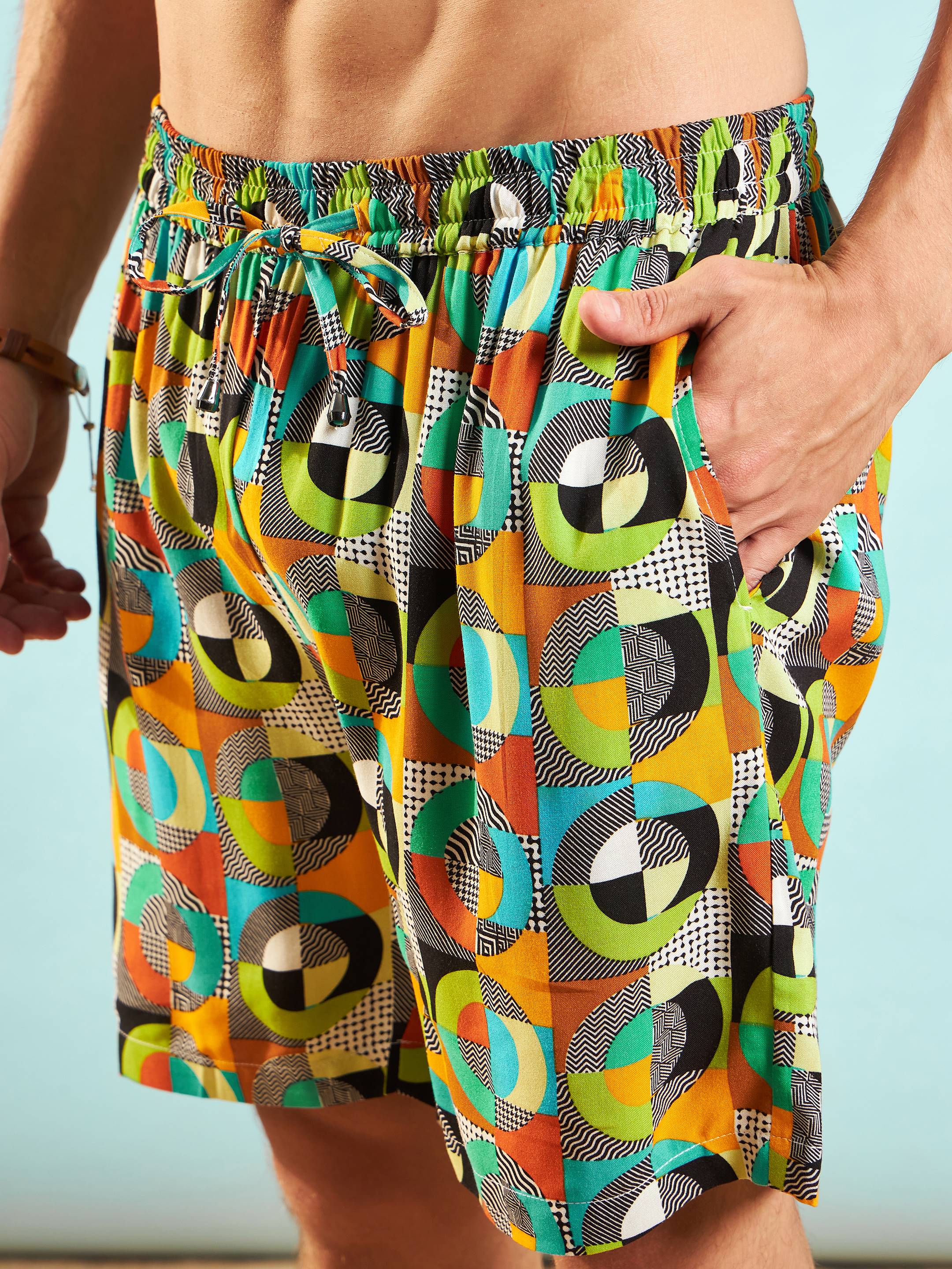 Men Green Multi Colour Geometric Shirt With Shorts - Image 4
