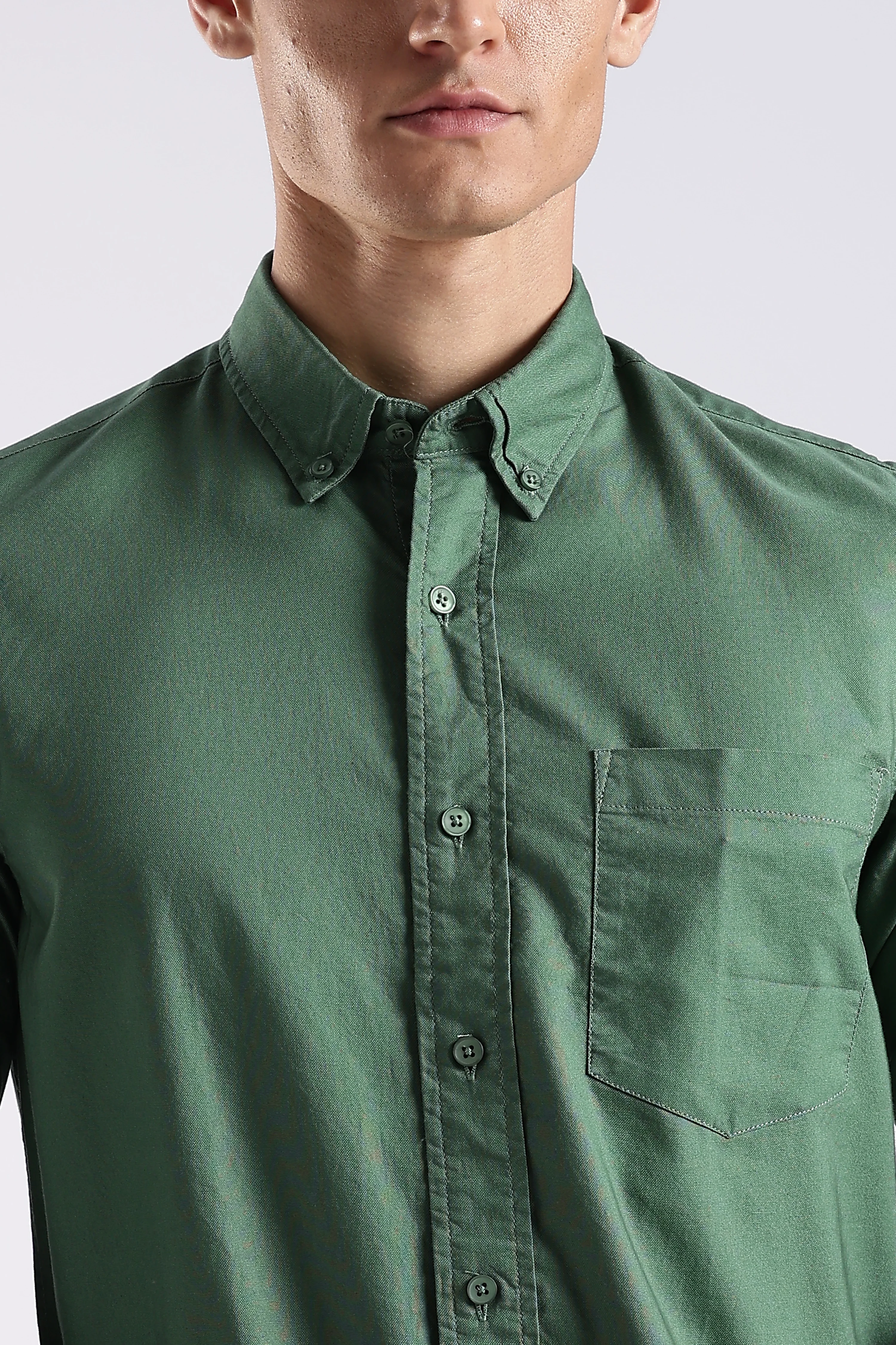Men Green Oxford Solid Shirt - Image 5