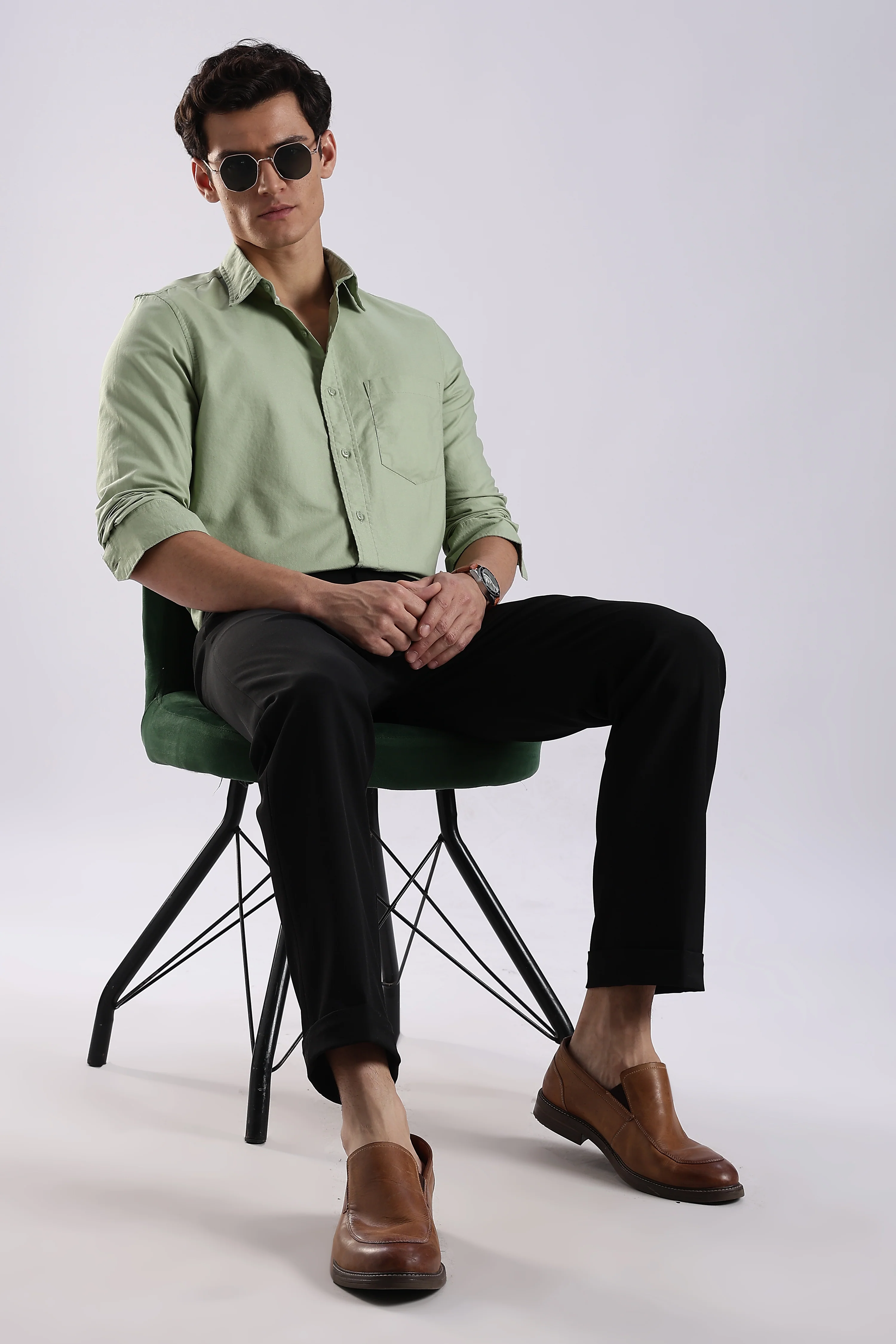 Men Green Oxford Solid Shirt - Image 10