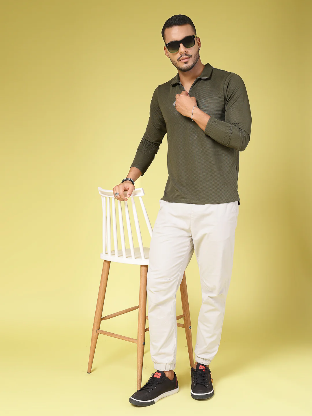 Men Green Polycorduroy T-shirt - Image 4