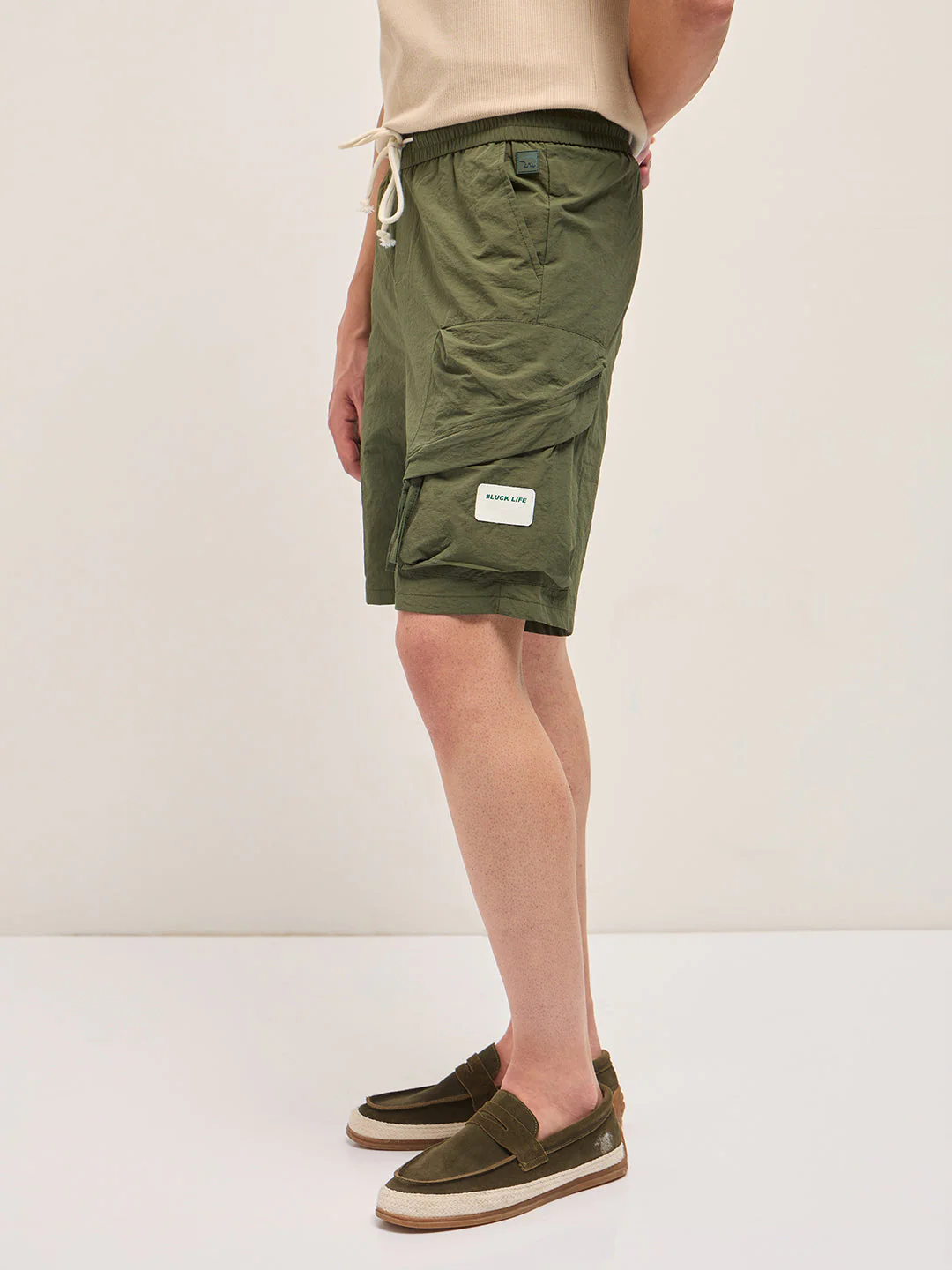 Men Green Polyester Regular Fit Knee-Length Cargo Shorts - Image 3