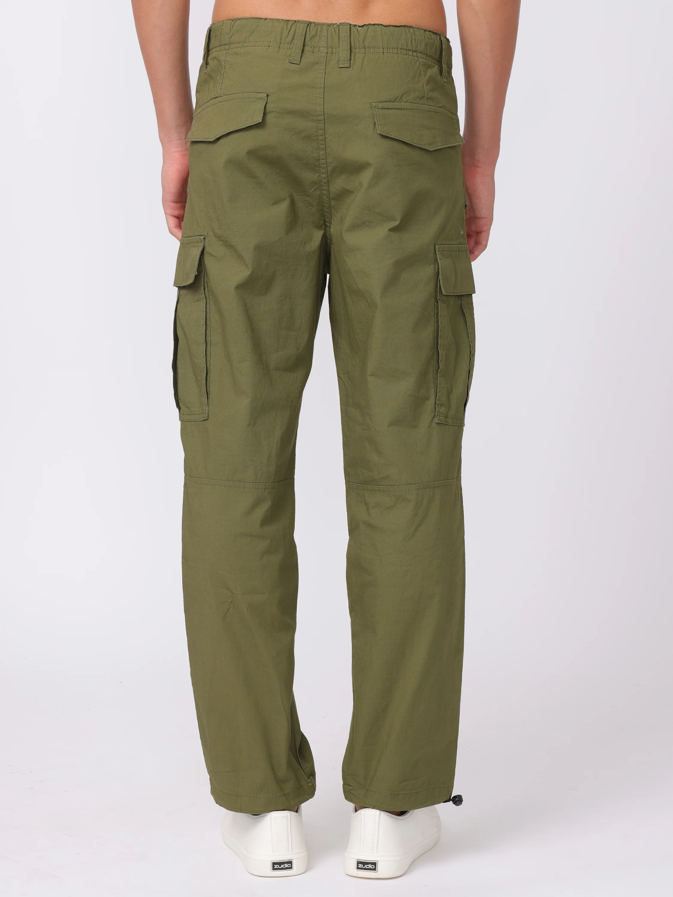 Men Green Regular Fit Cargo Pants - Image 4