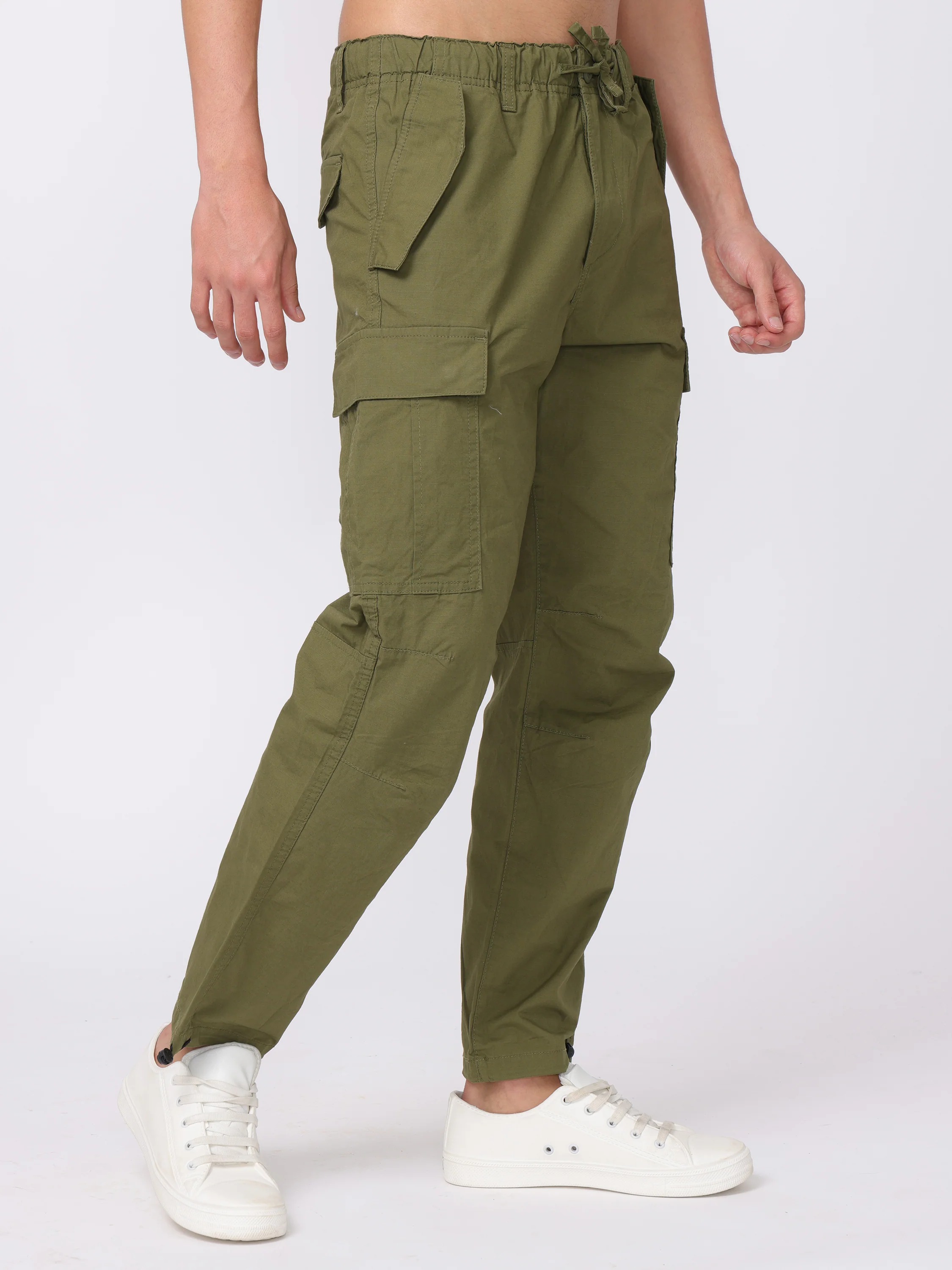 Men Green Regular Fit Cargo Pants - Image 5