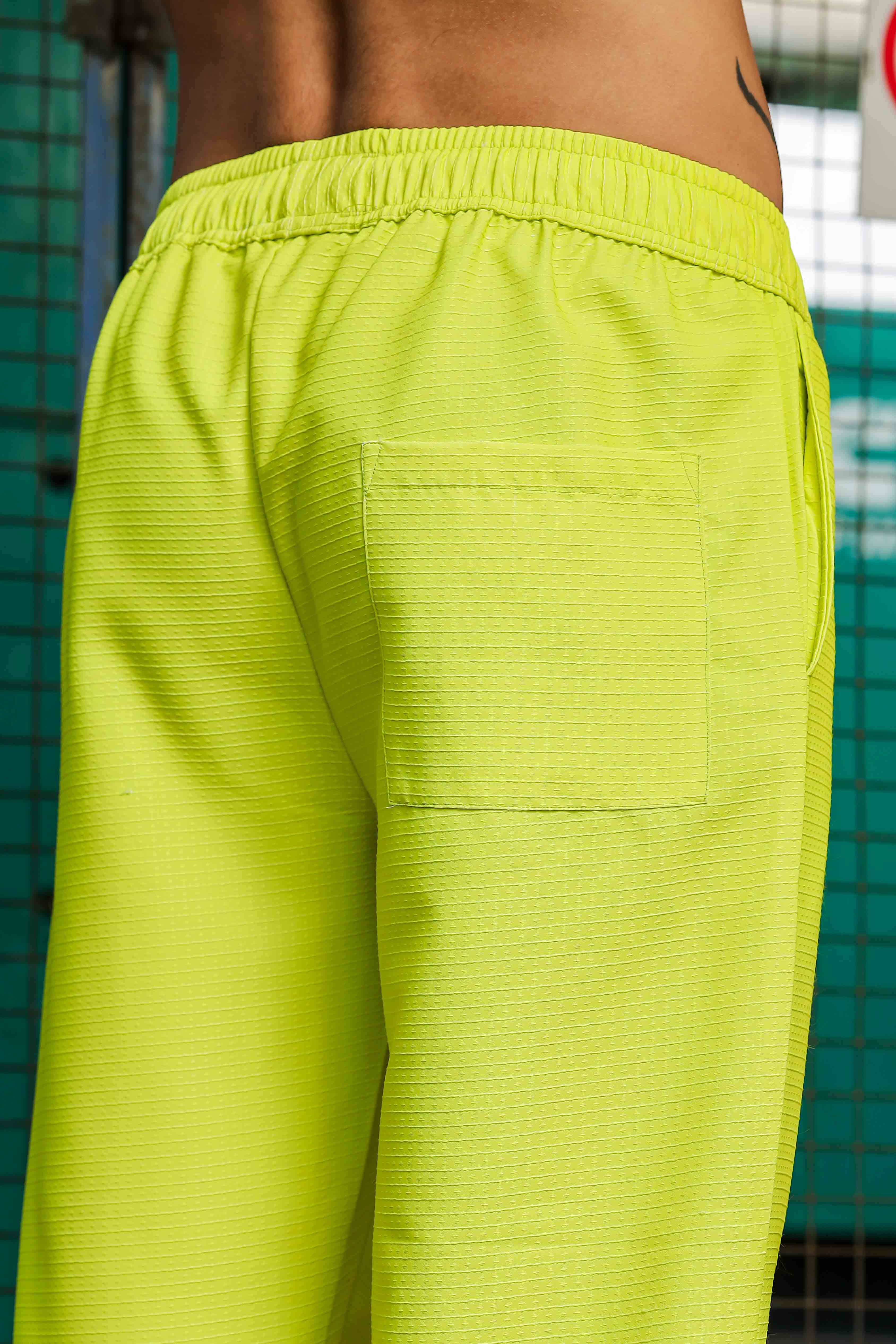 Men Green Relaxed Fit Pants - Image 5