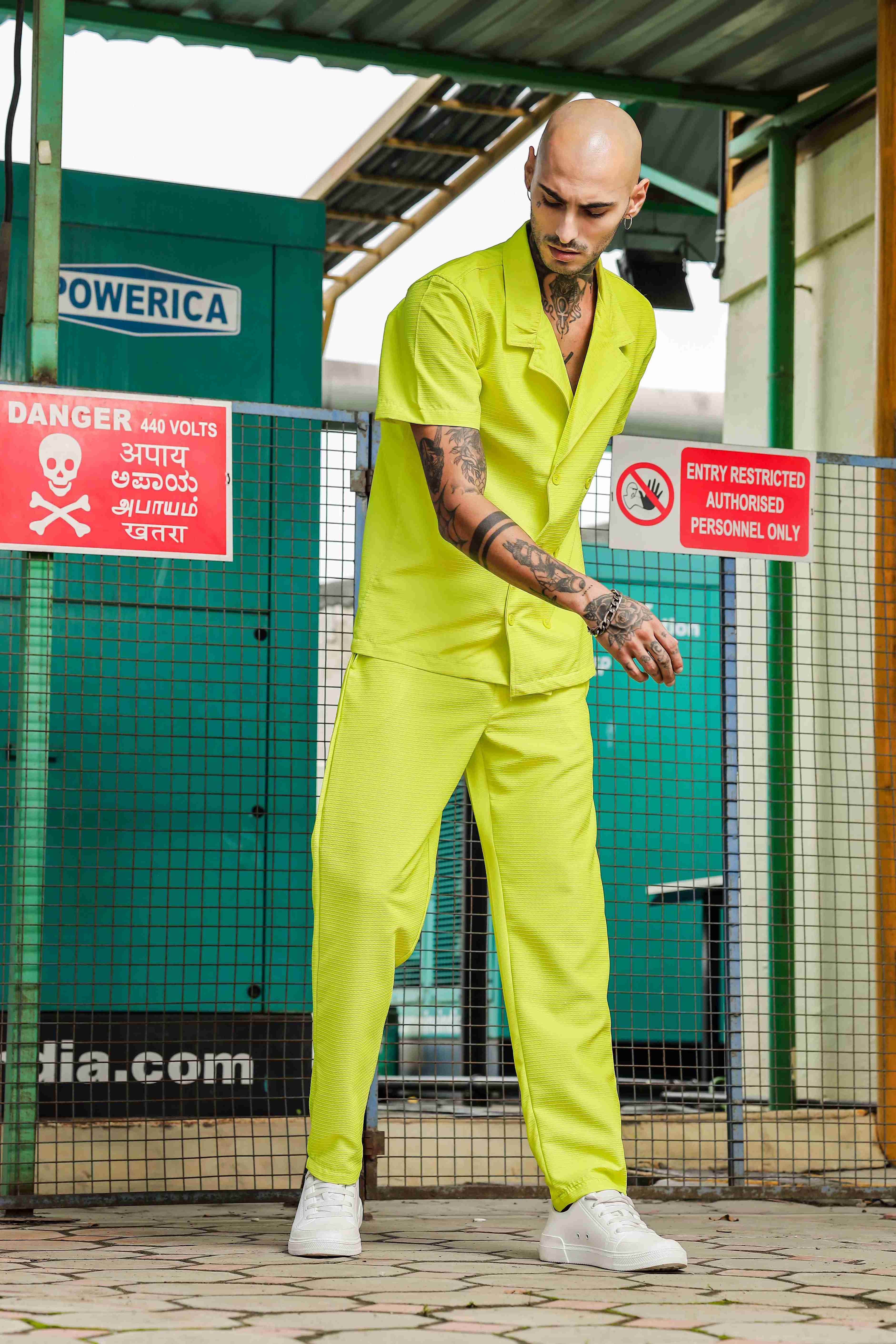 Men Green Relaxed Fit Pants - Image 8
